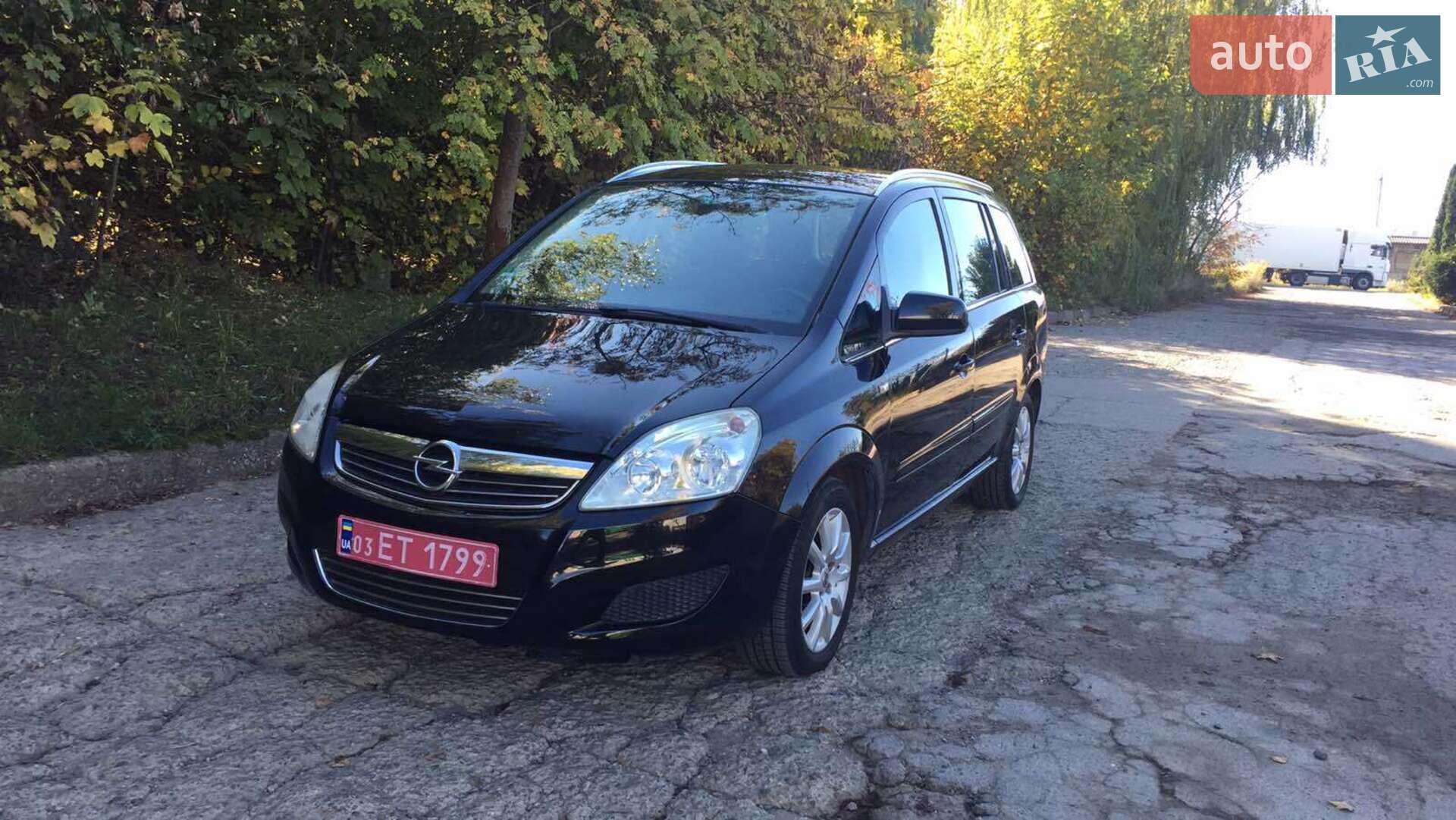 Головне фото звіту автомобіля OPEL ZAFIRA 2009