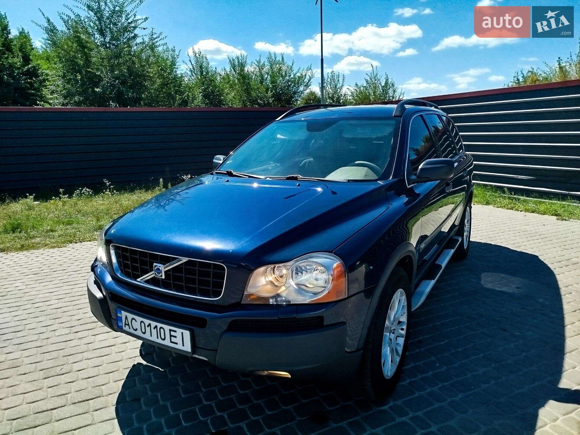 VOLVO XC90 2003