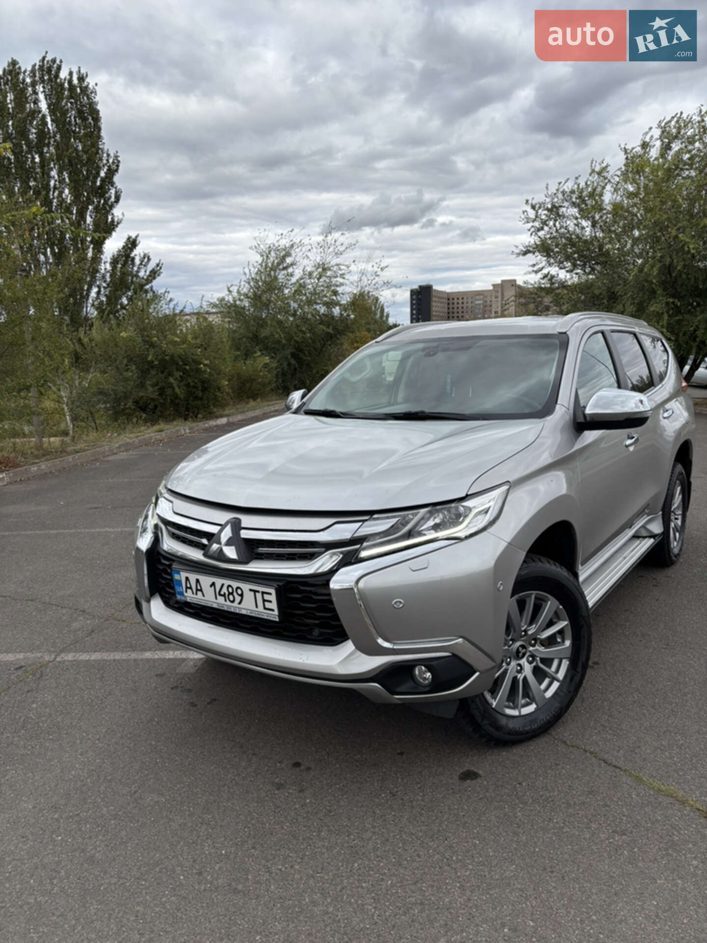 MITSUBISHI PAJERO SPORT 2017