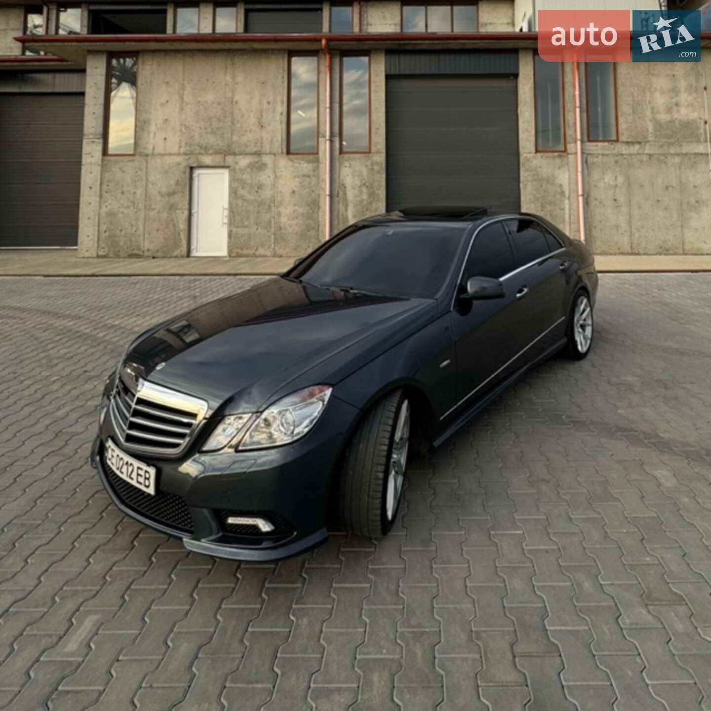MERCEDES-BENZ E 350 2011
