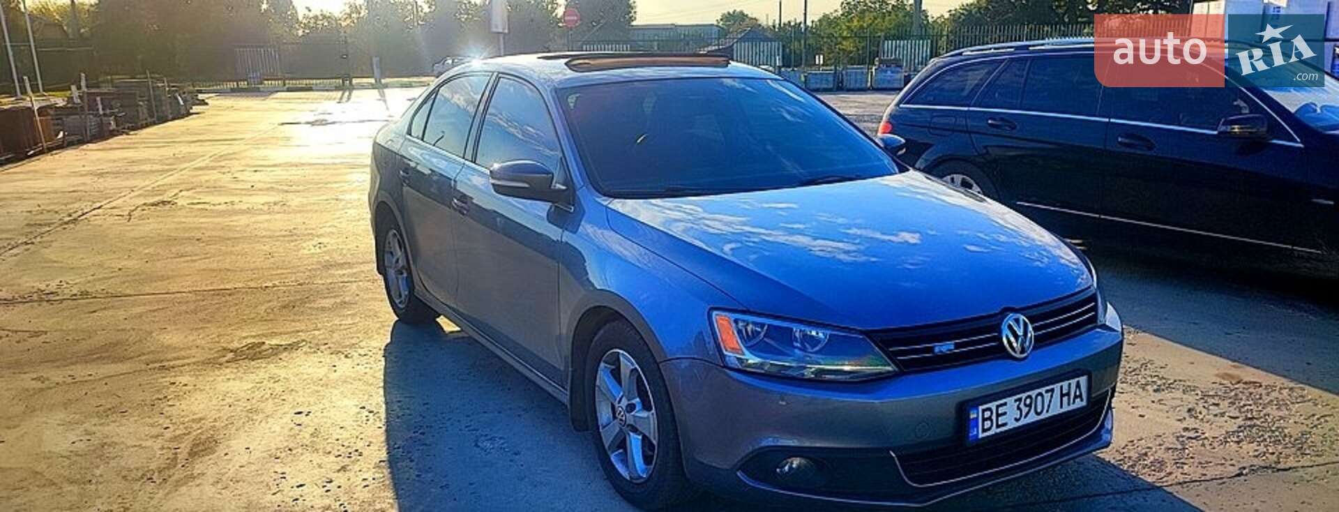 VOLKSWAGEN JETTA 2010