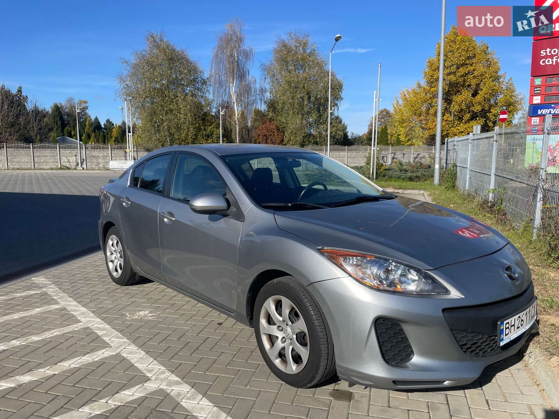 MAZDA 3 2013