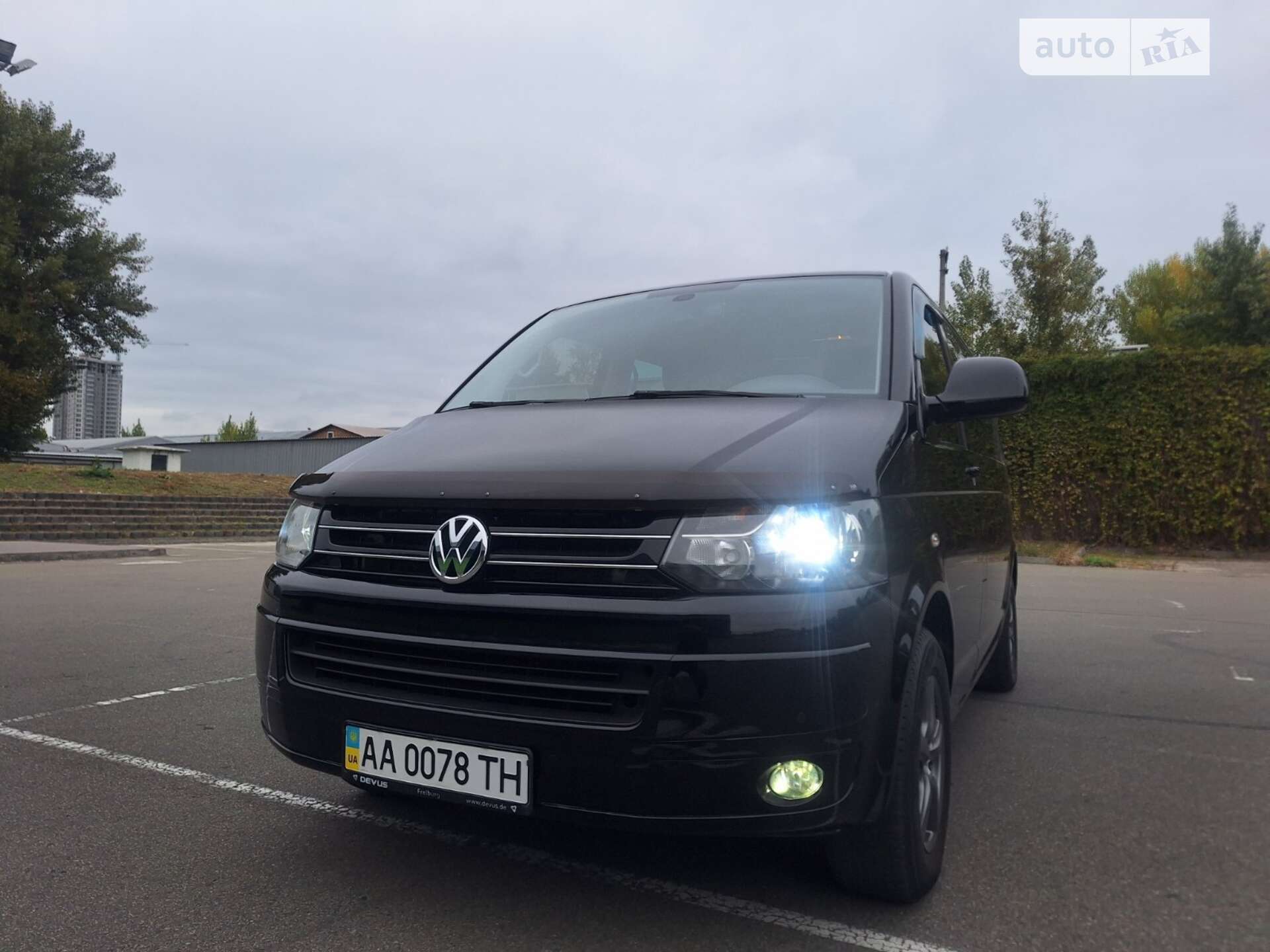 VOLKSWAGEN MULTIVAN 2014