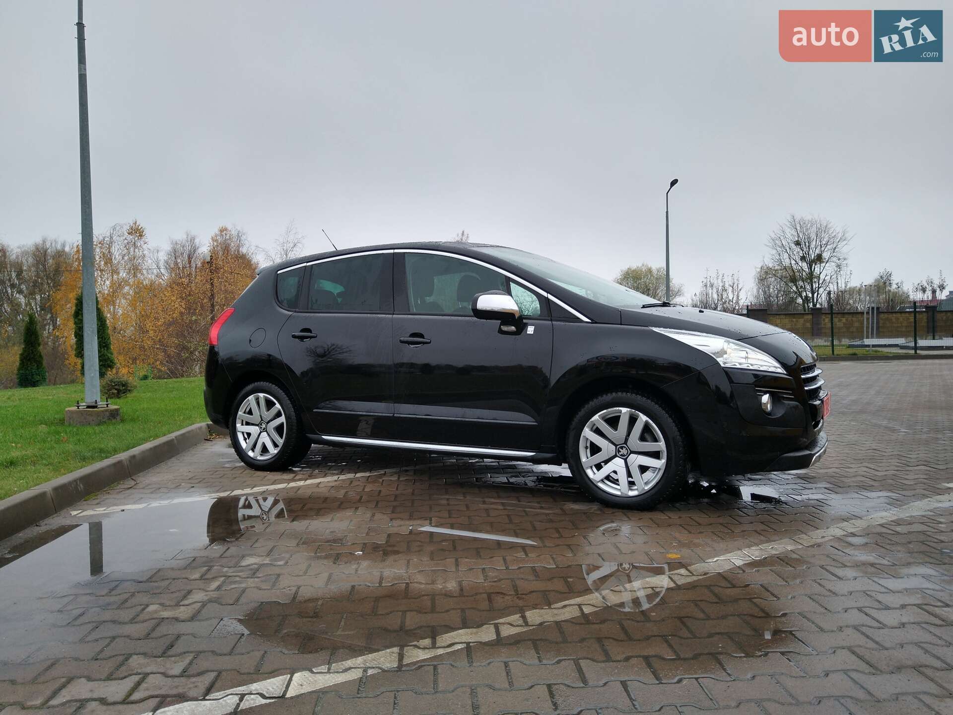 PEUGEOT 3008 2013