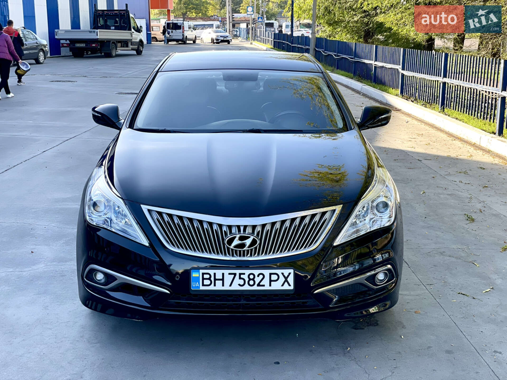 HYUNDAI GRANDEUR 2015