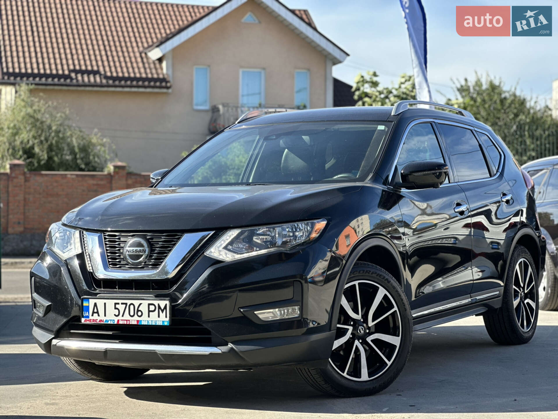 NISSAN ROGUE 2019