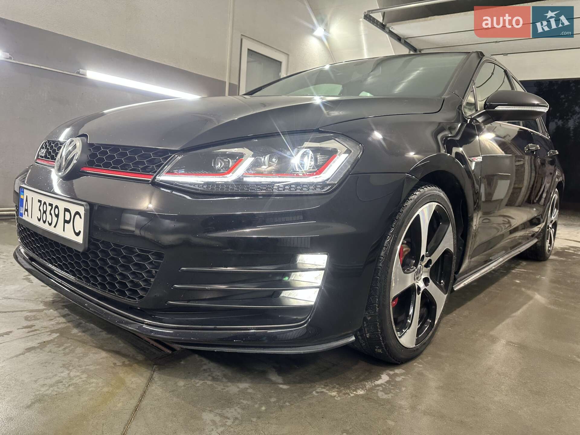 VOLKSWAGEN GOLF 2015