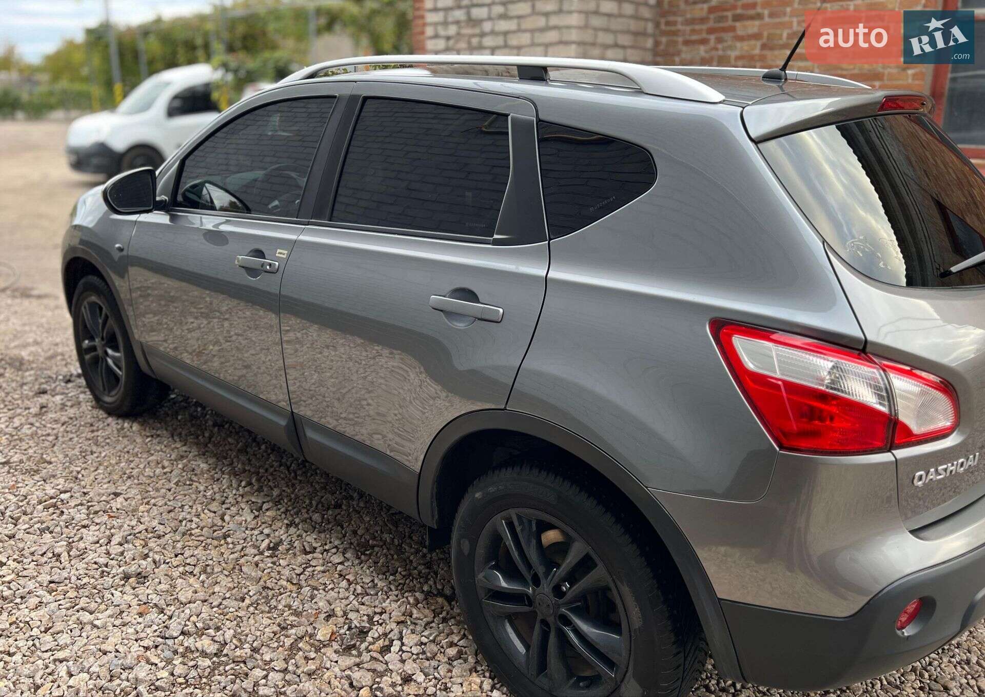 NISSAN QASHQAI 2011