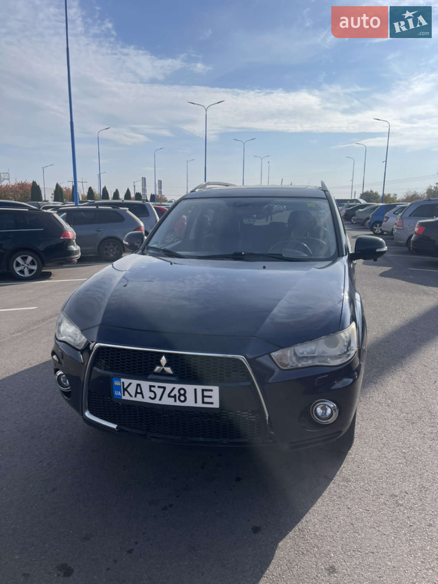 Головне фото звіту автомобіля MITSUBISHI OUTLANDER 2012