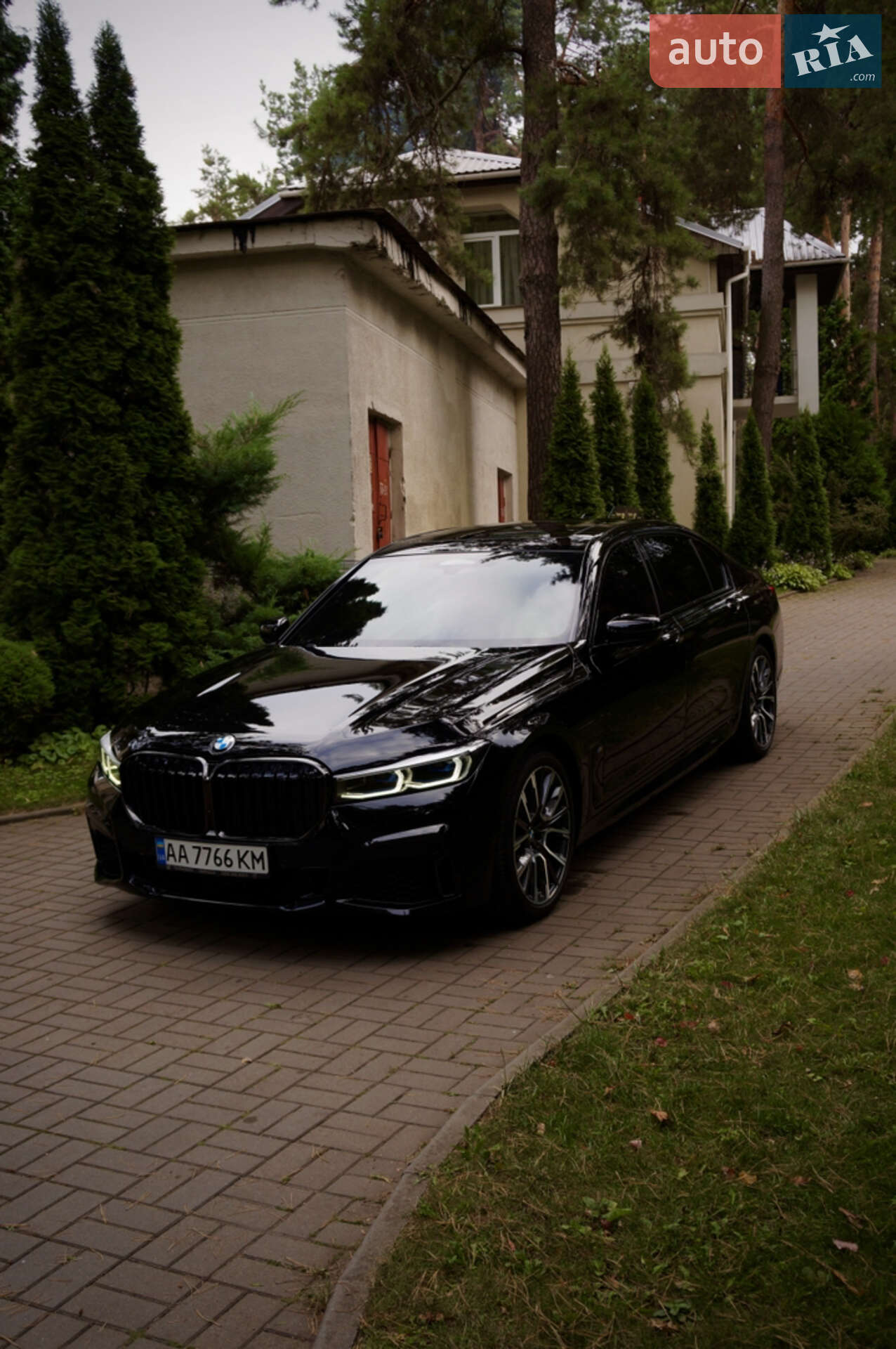 BMW 740 2022
