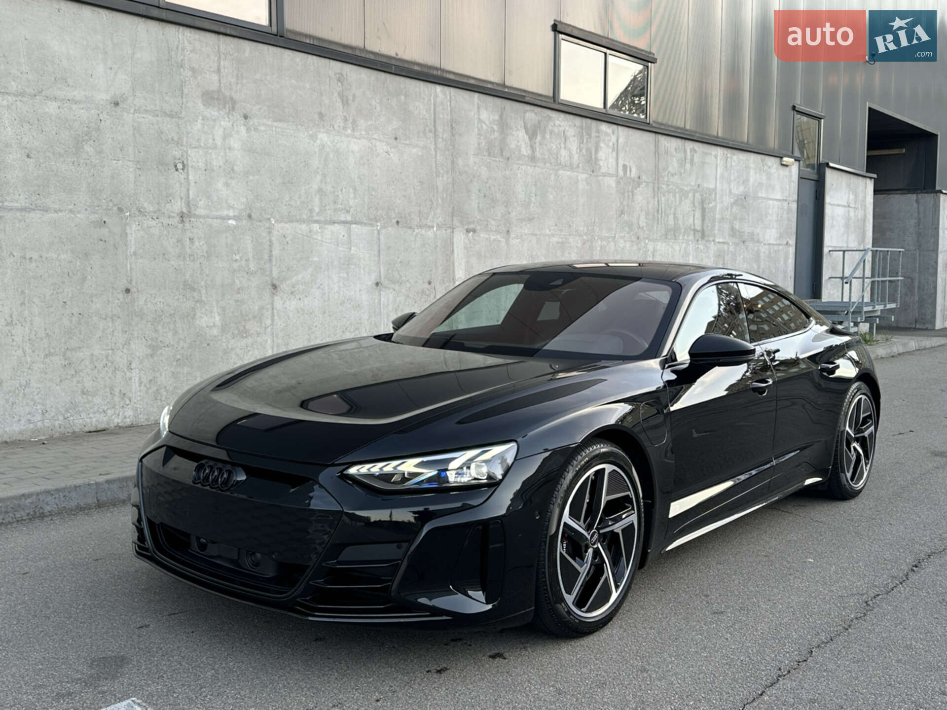 AUDI E-TRON GT 2022