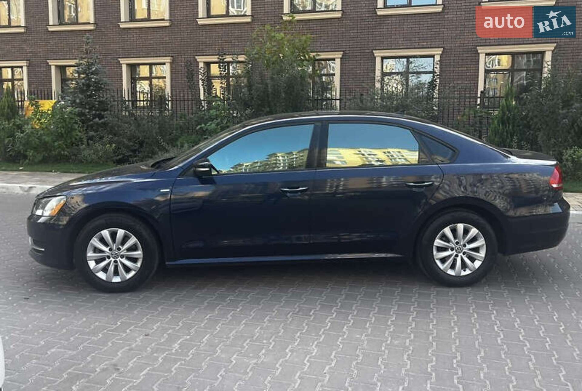 VOLKSWAGEN PASSAT 2014