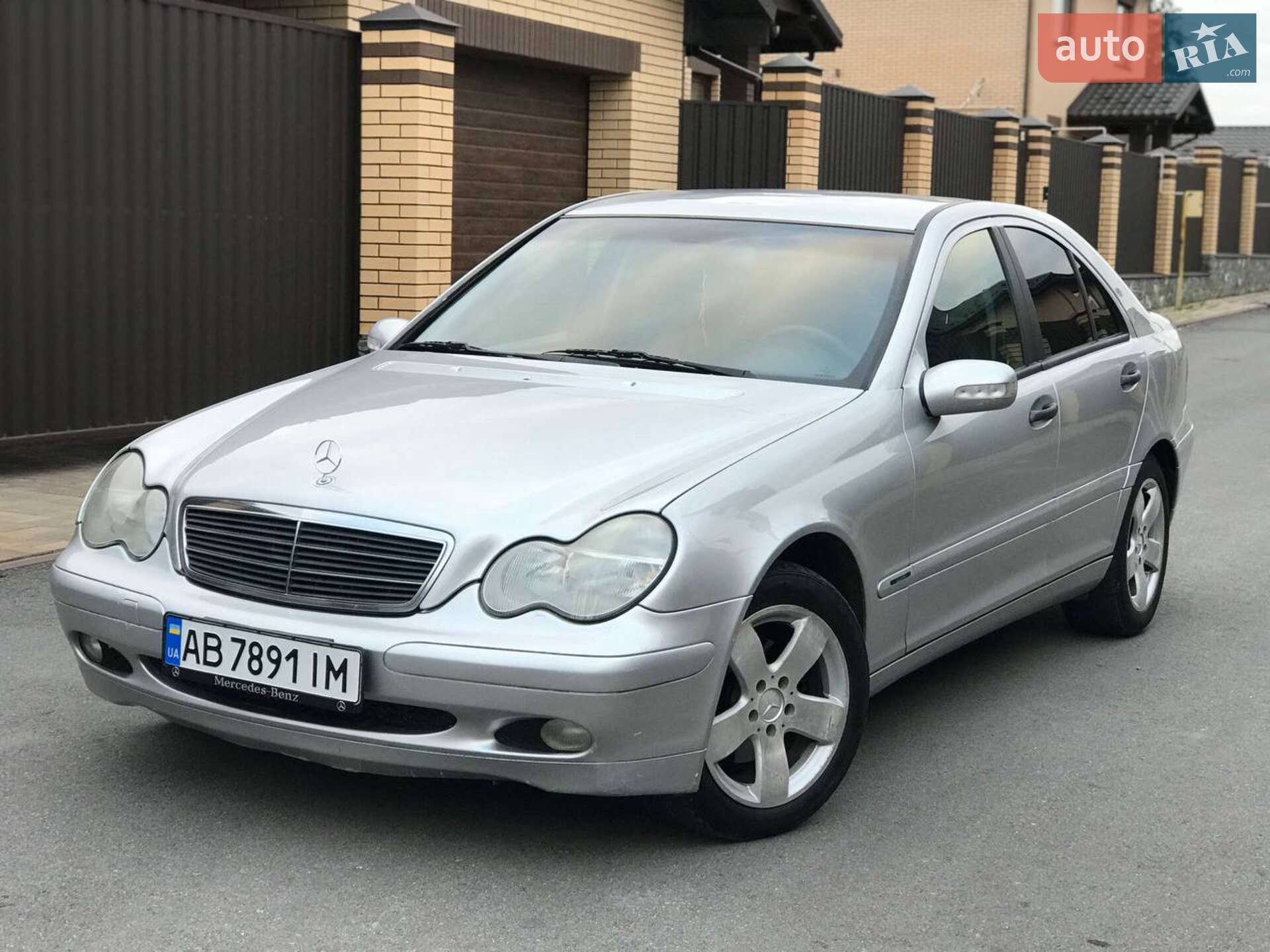 MERCEDES-BENZ C 220 2001
