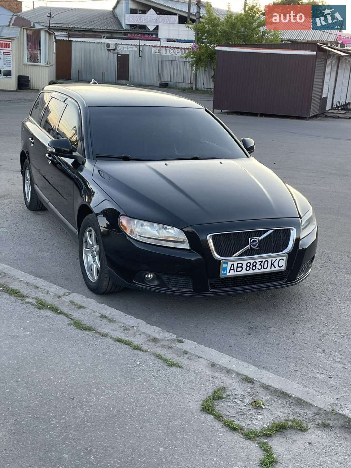 VOLVO V70 2009