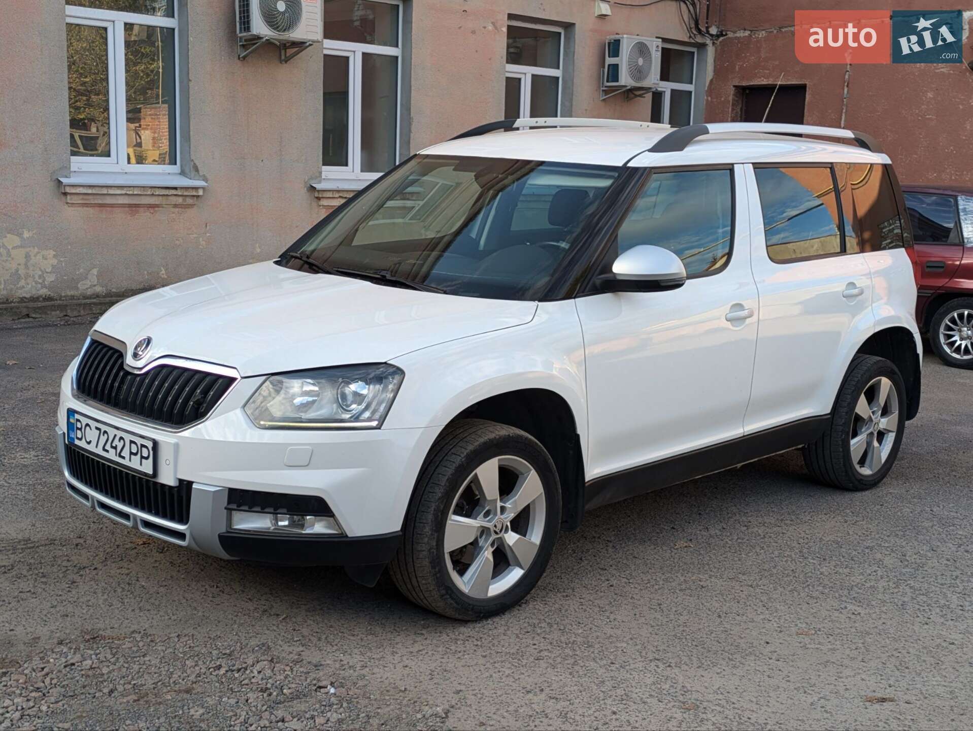 SKODA YETI 2016