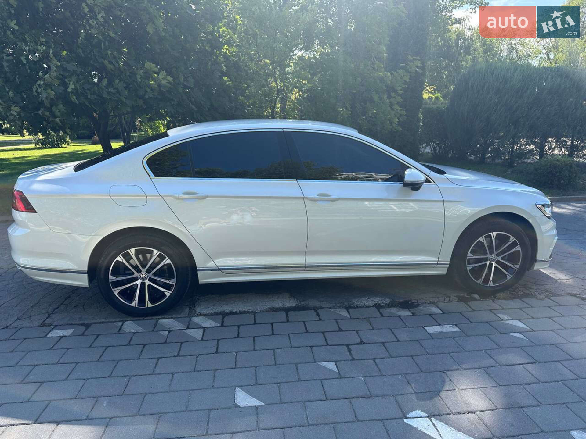 VOLKSWAGEN PASSAT 2018