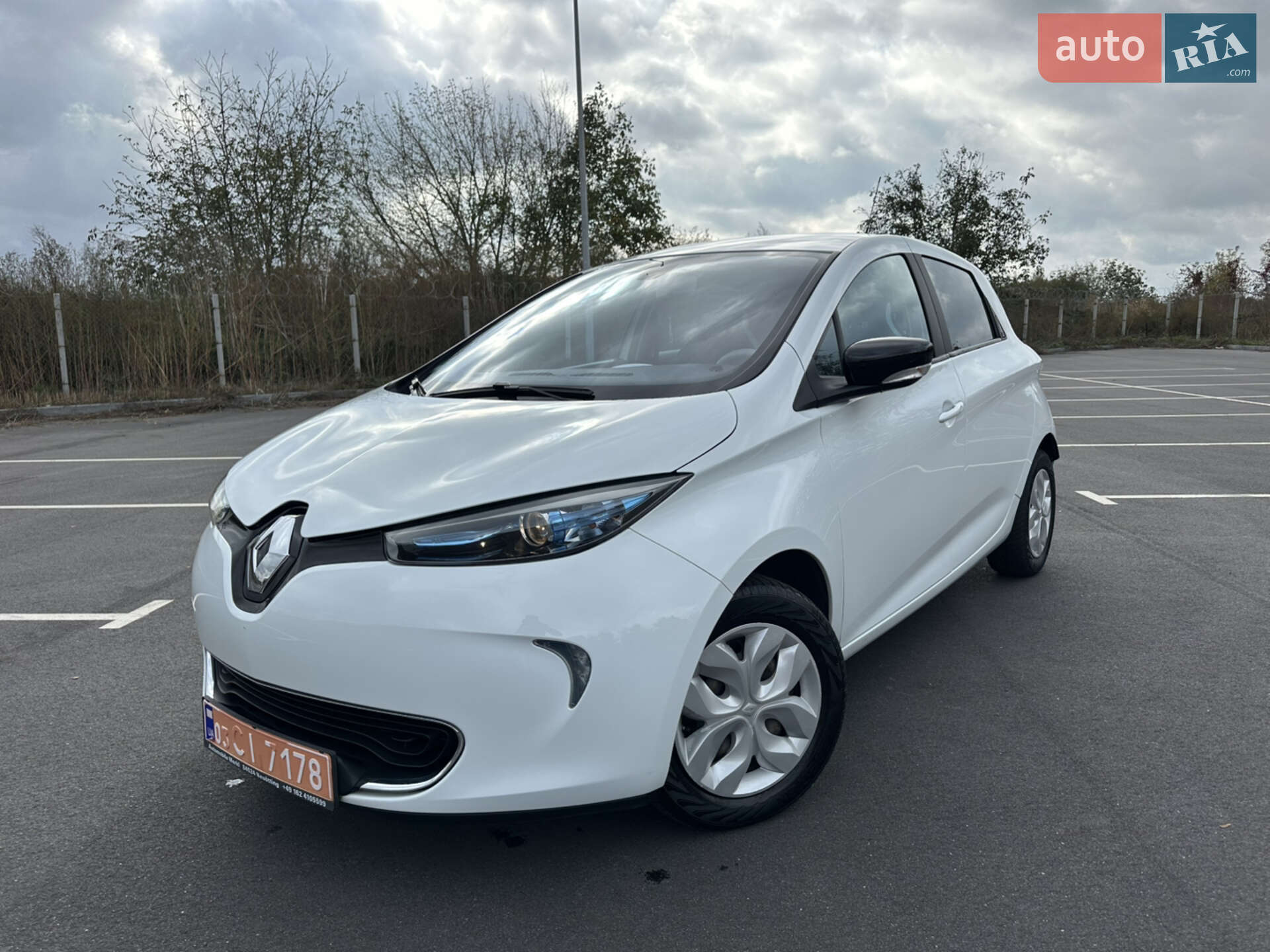 RENAULT ZOE 2016