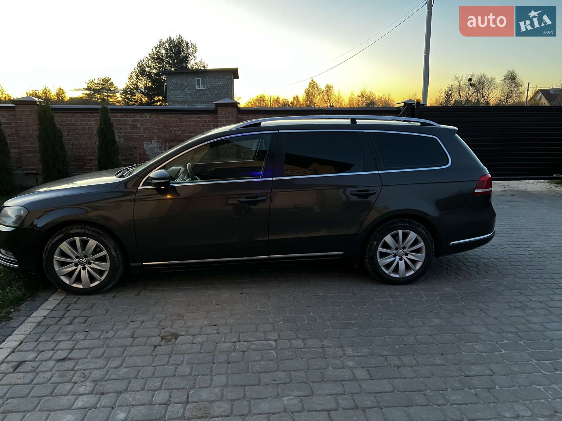 VOLKSWAGEN PASSAT 2012