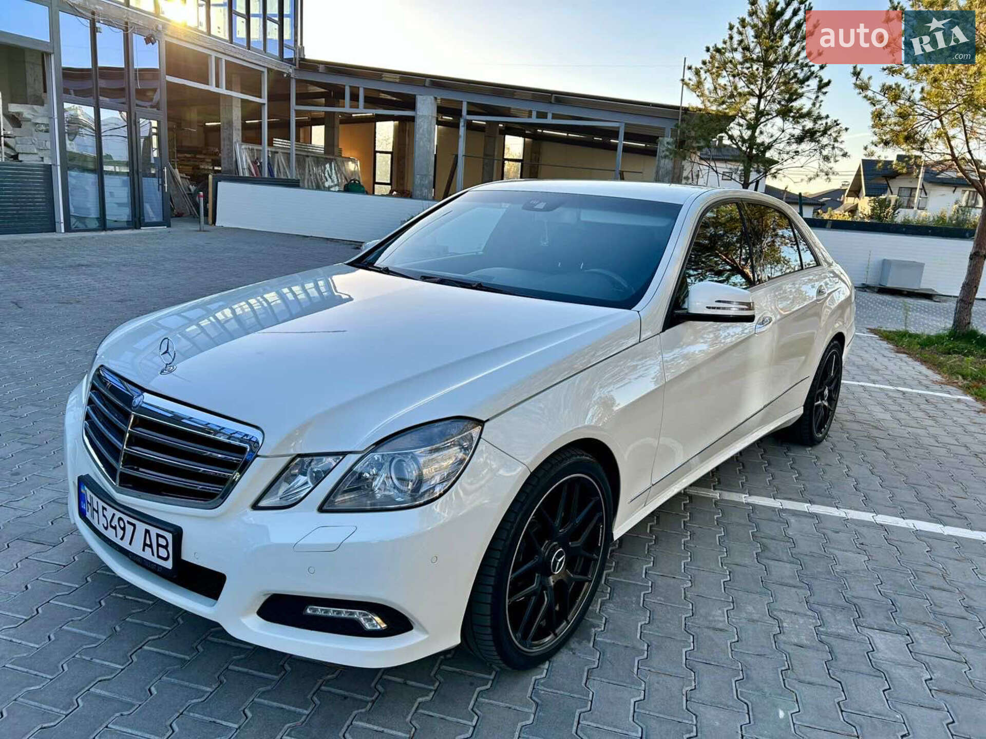 Mercedes-Benz E-Class 2011