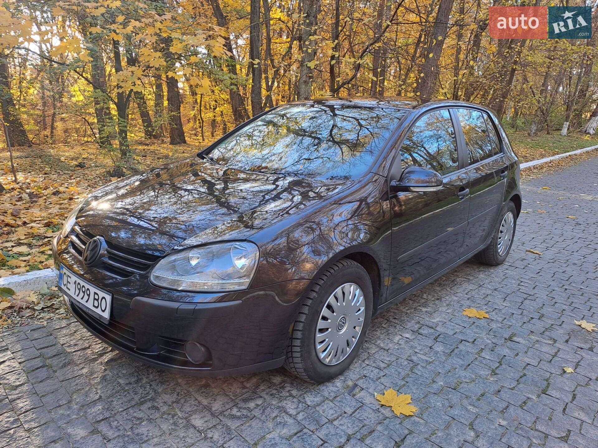VOLKSWAGEN GOLF 2003