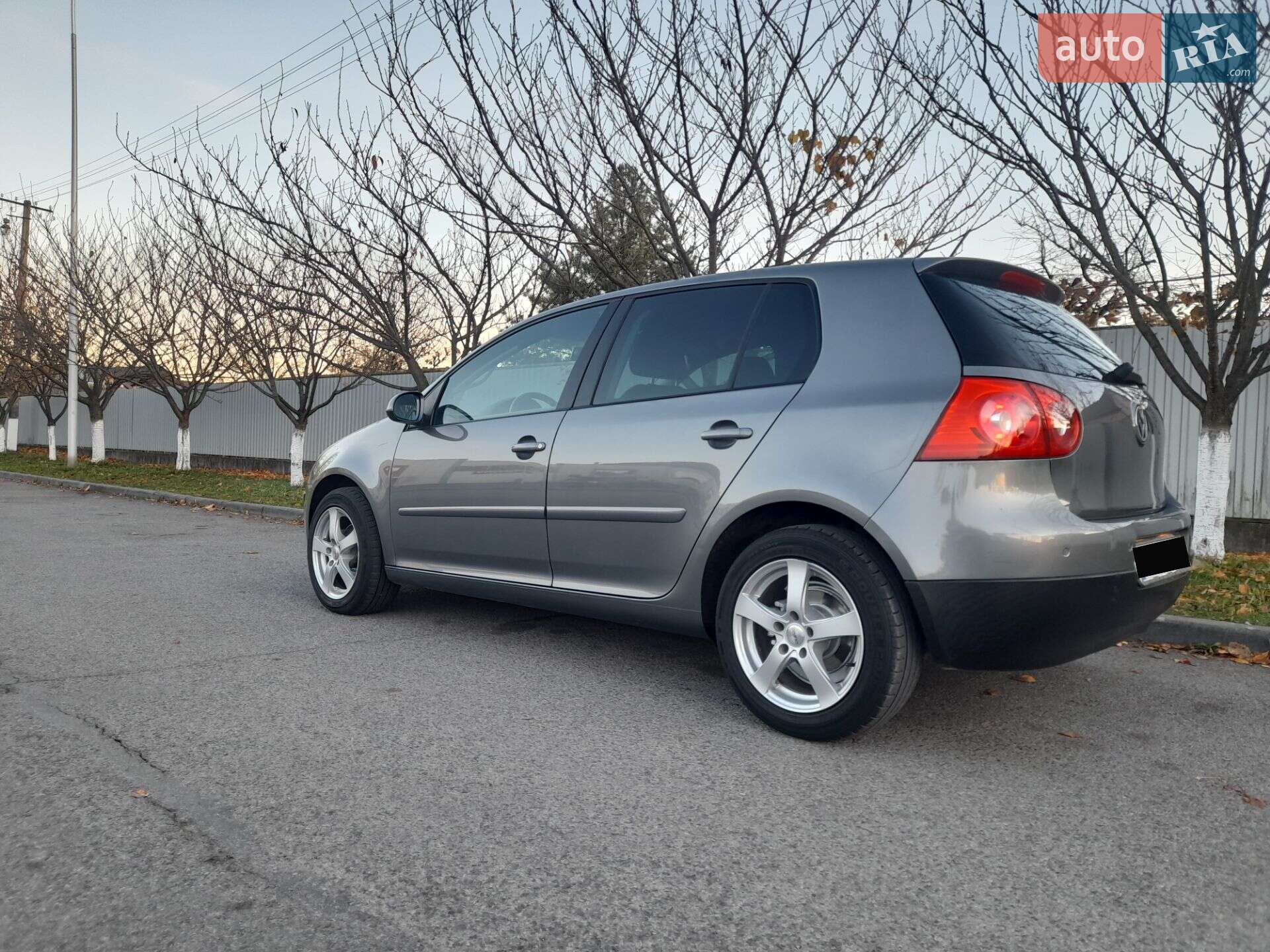 VOLKSWAGEN GOLF 2006