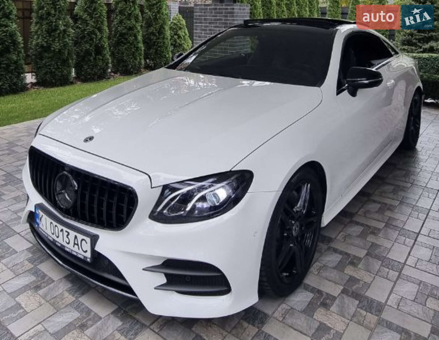 MERCEDES-BENZ E 200 2020