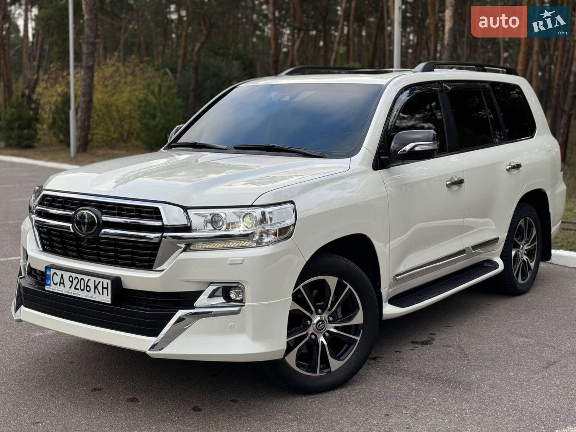 Головне фото звіту автомобіля TOYOTA LAND CRUISER 200 2019