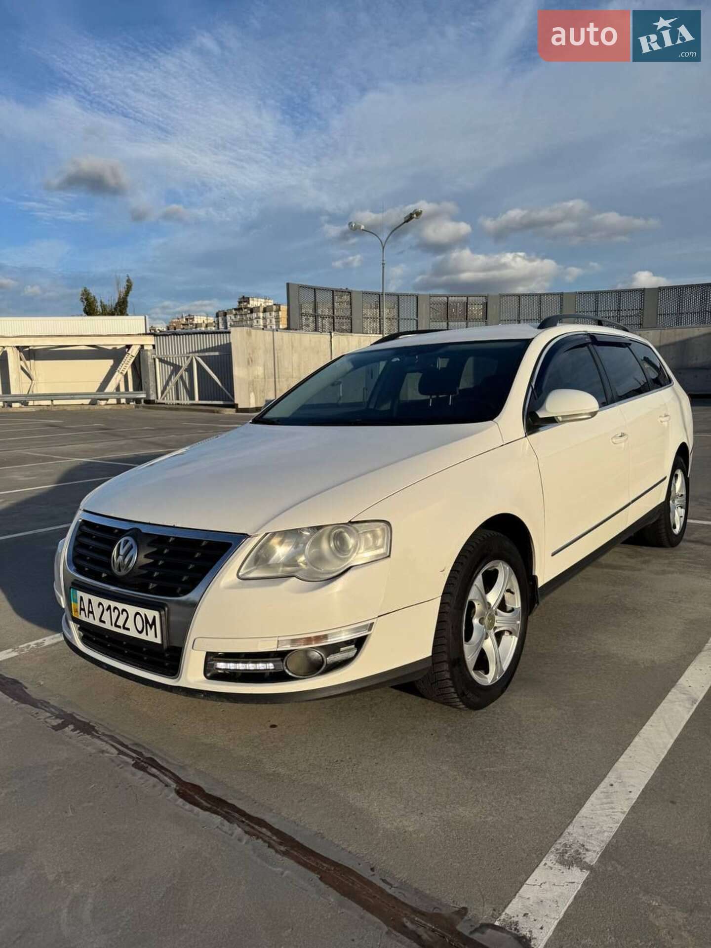 VOLKSWAGEN PASSAT 2010