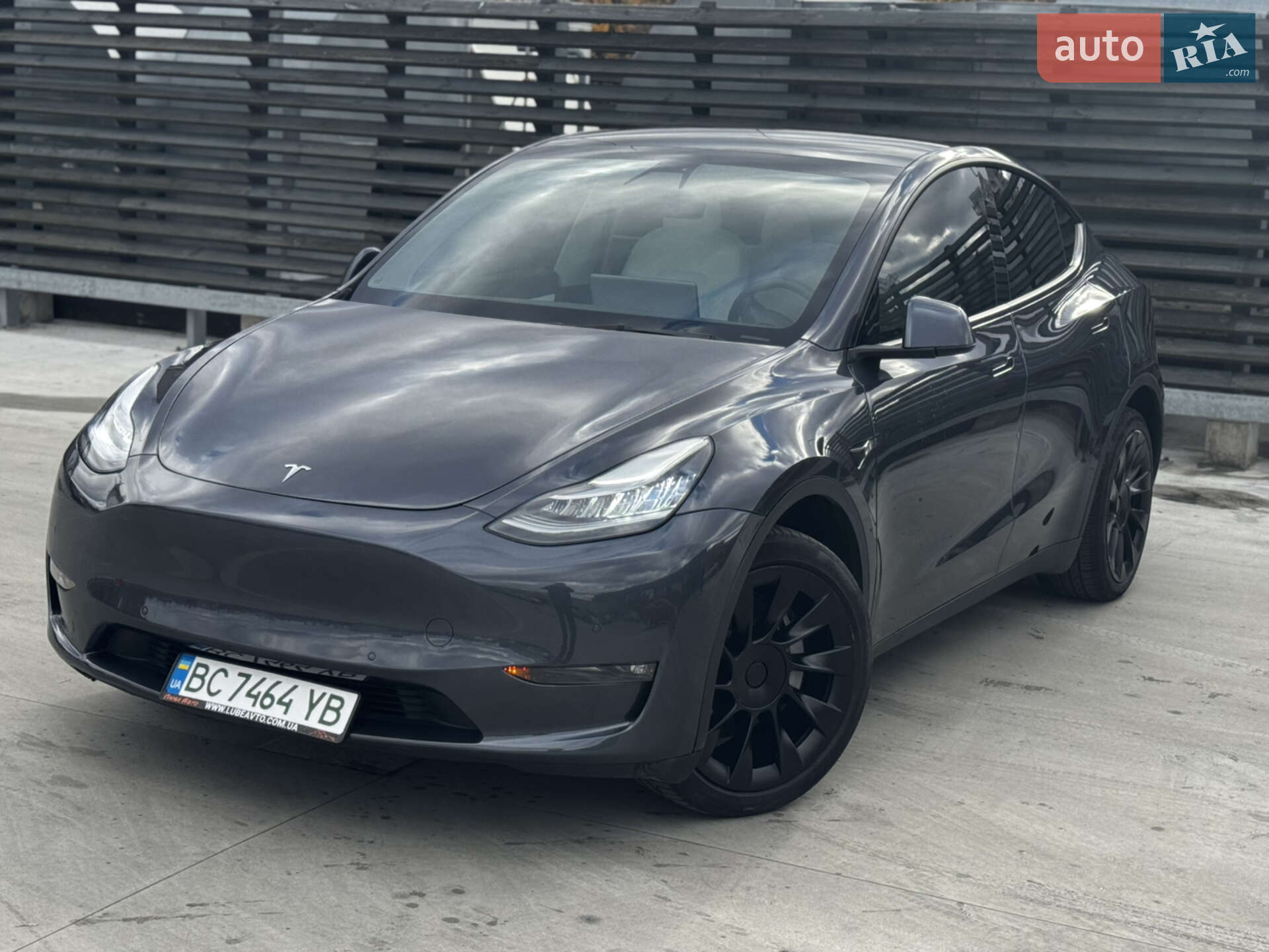 TESLA MODEL Y 2021