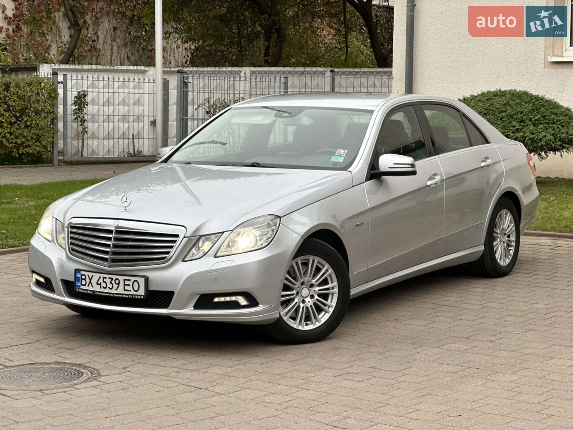 MERCEDES-BENZ E 250 CGI 2011