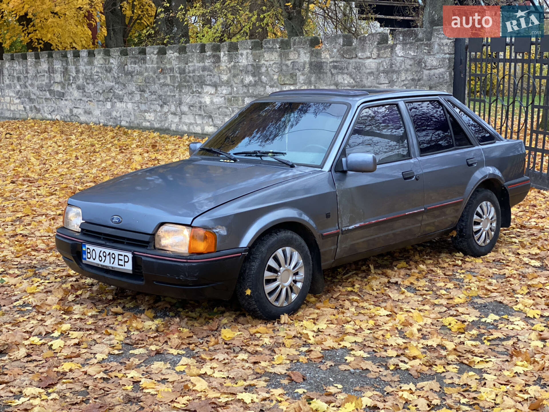 FORD ESCORT 1989