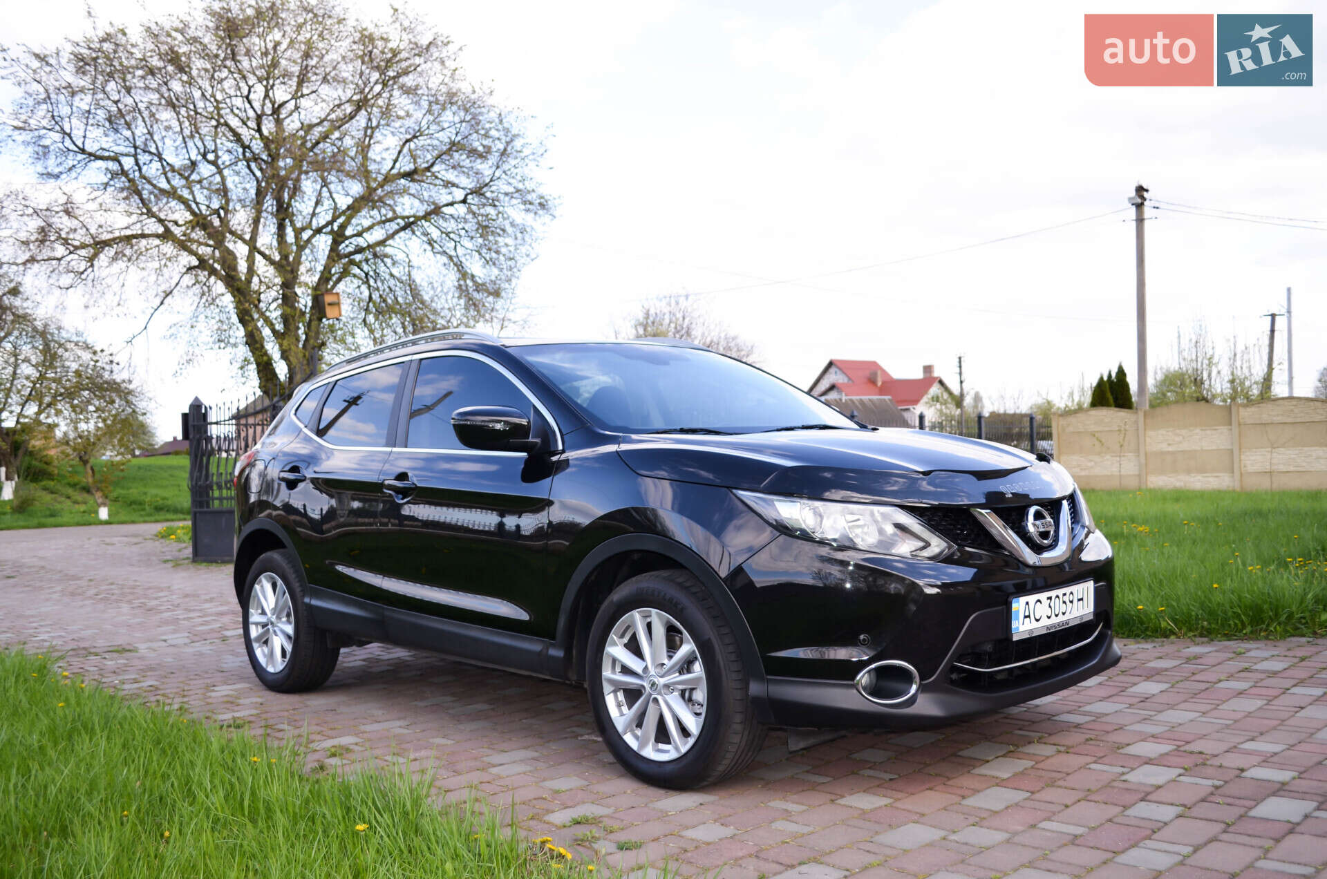NISSAN QASHQAI 2015