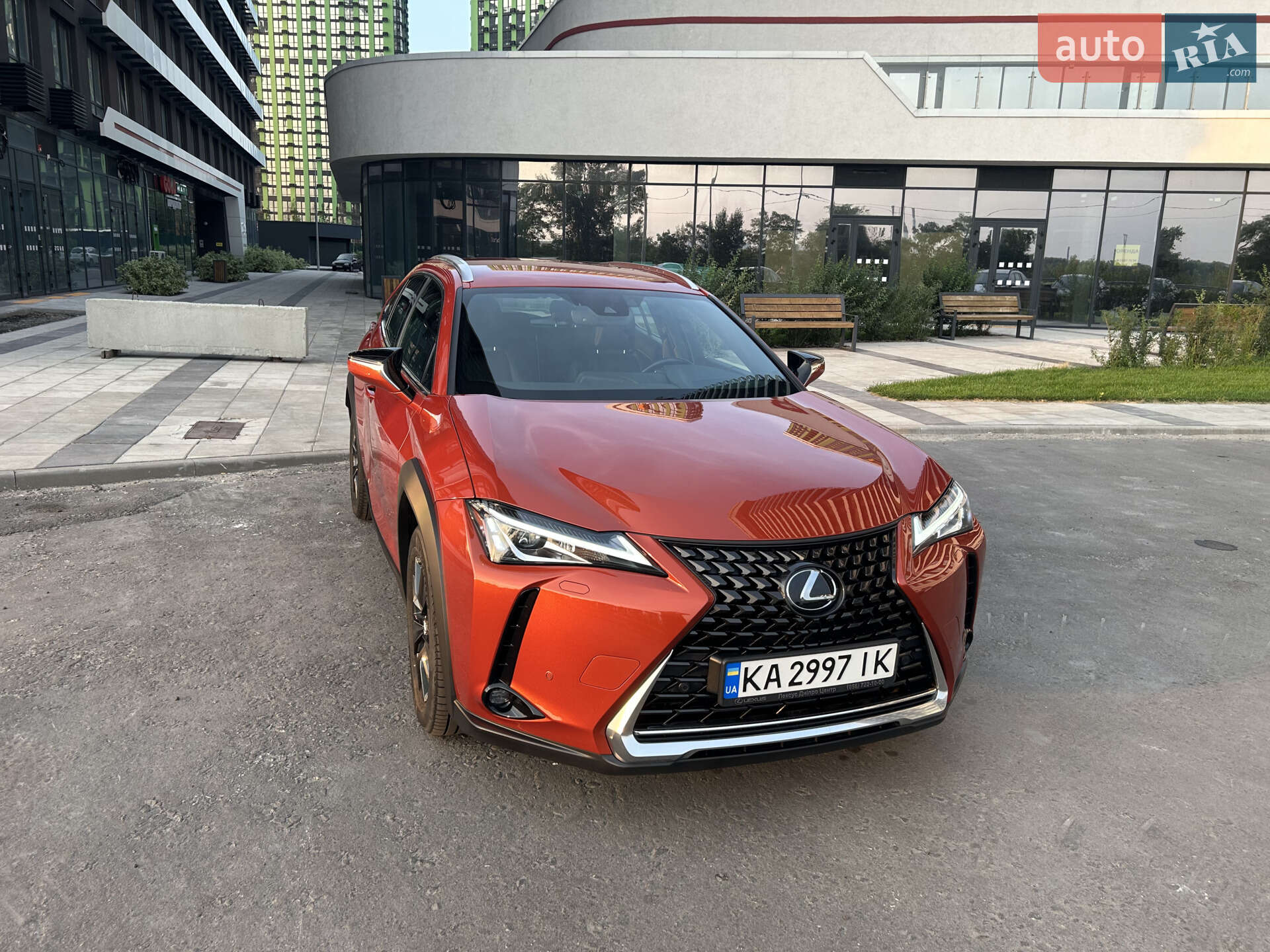LEXUS UX 200 2019