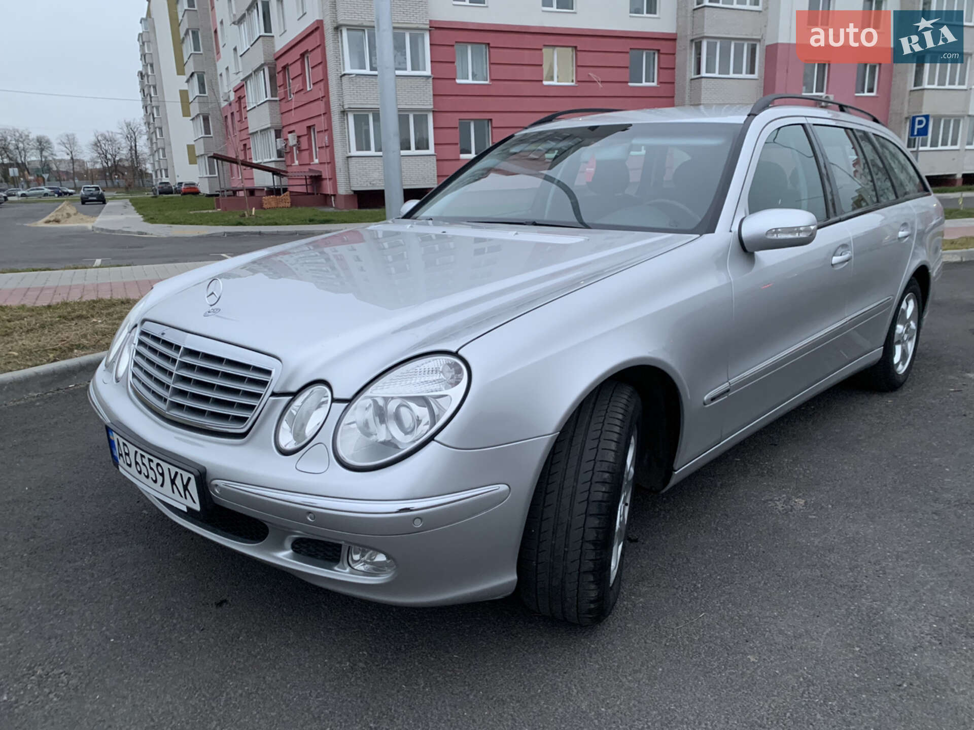 MERCEDES-BENZ E 200 2004
