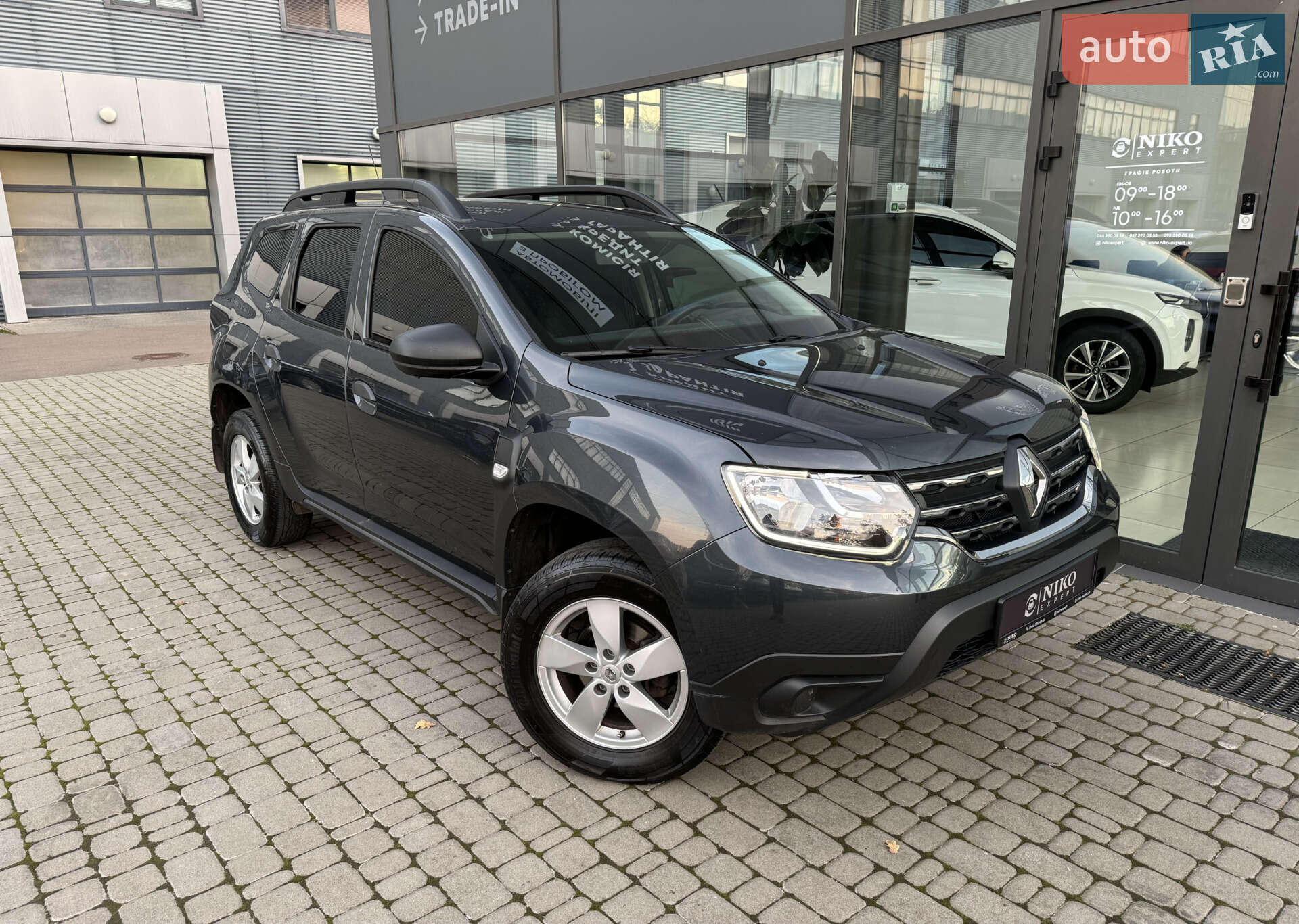 RENAULT DUSTER