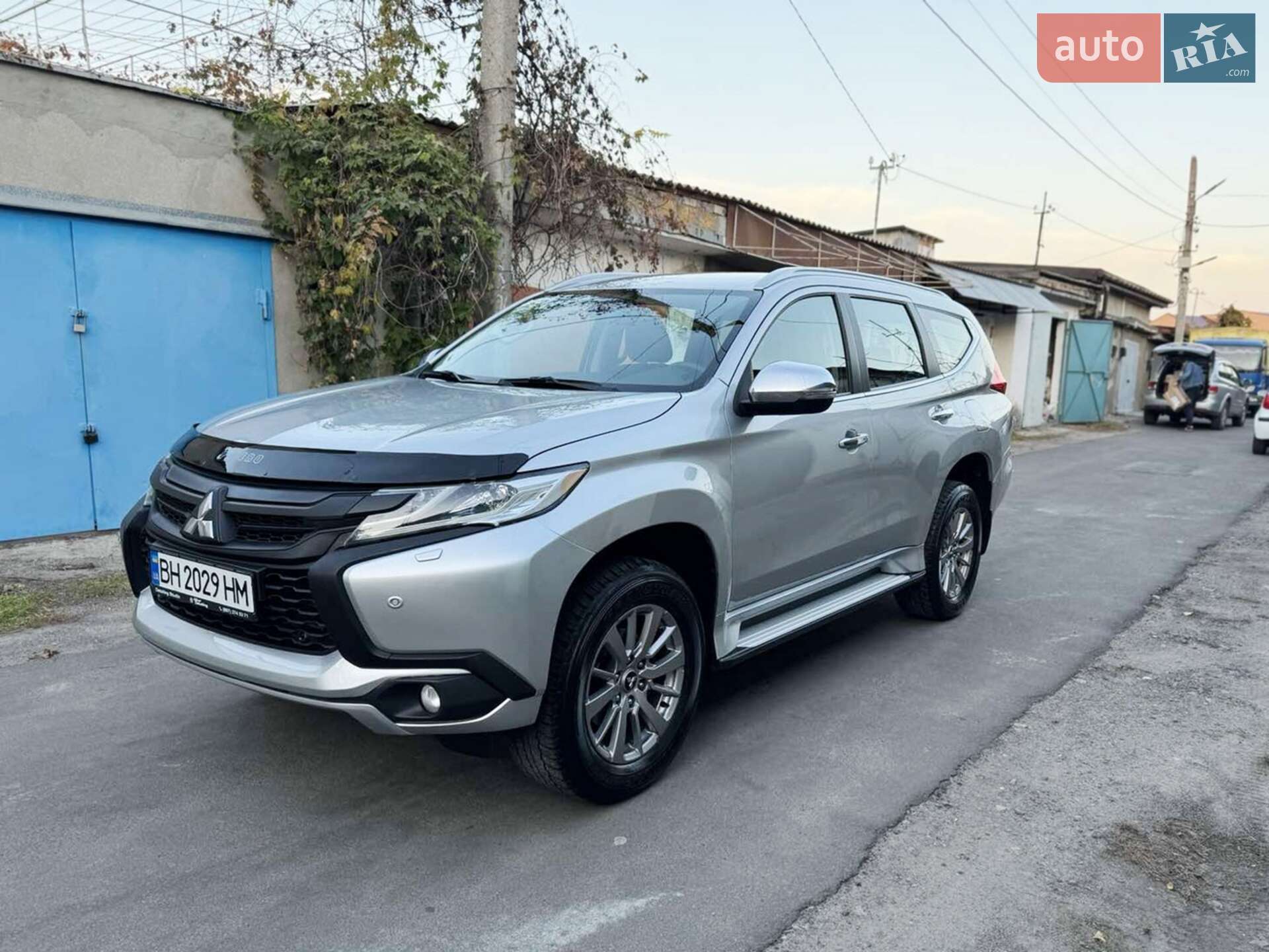 MITSUBISHI PAJERO SPORT 2017