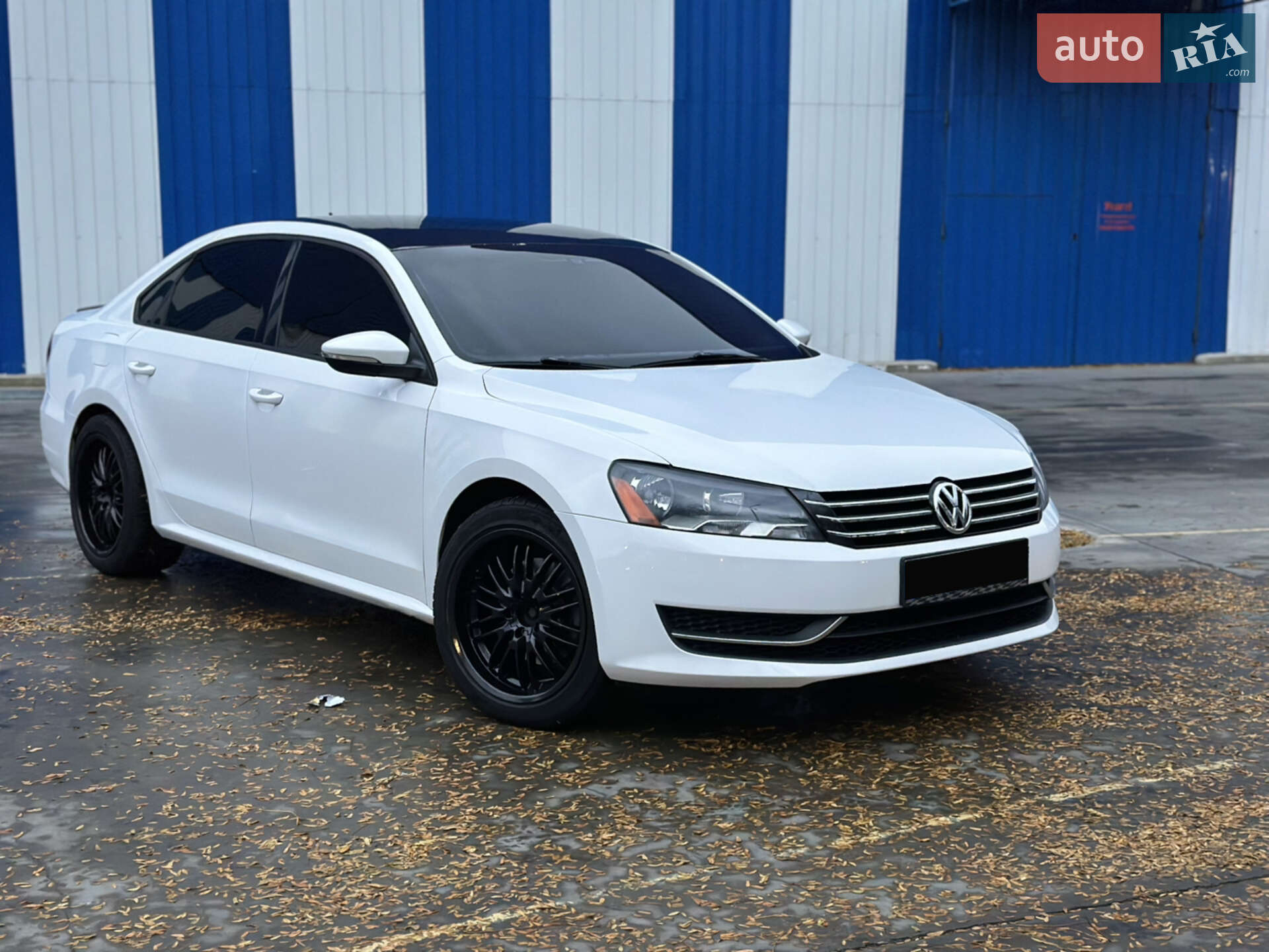 VOLKSWAGEN PASSAT 2012