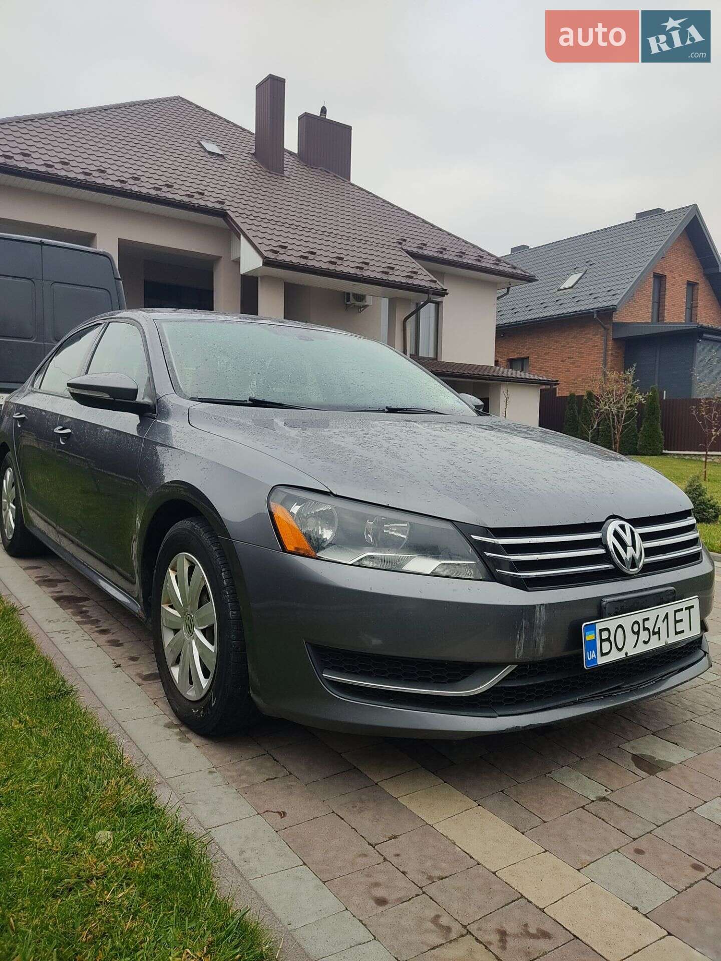 VOLKSWAGEN PASSAT 2012
