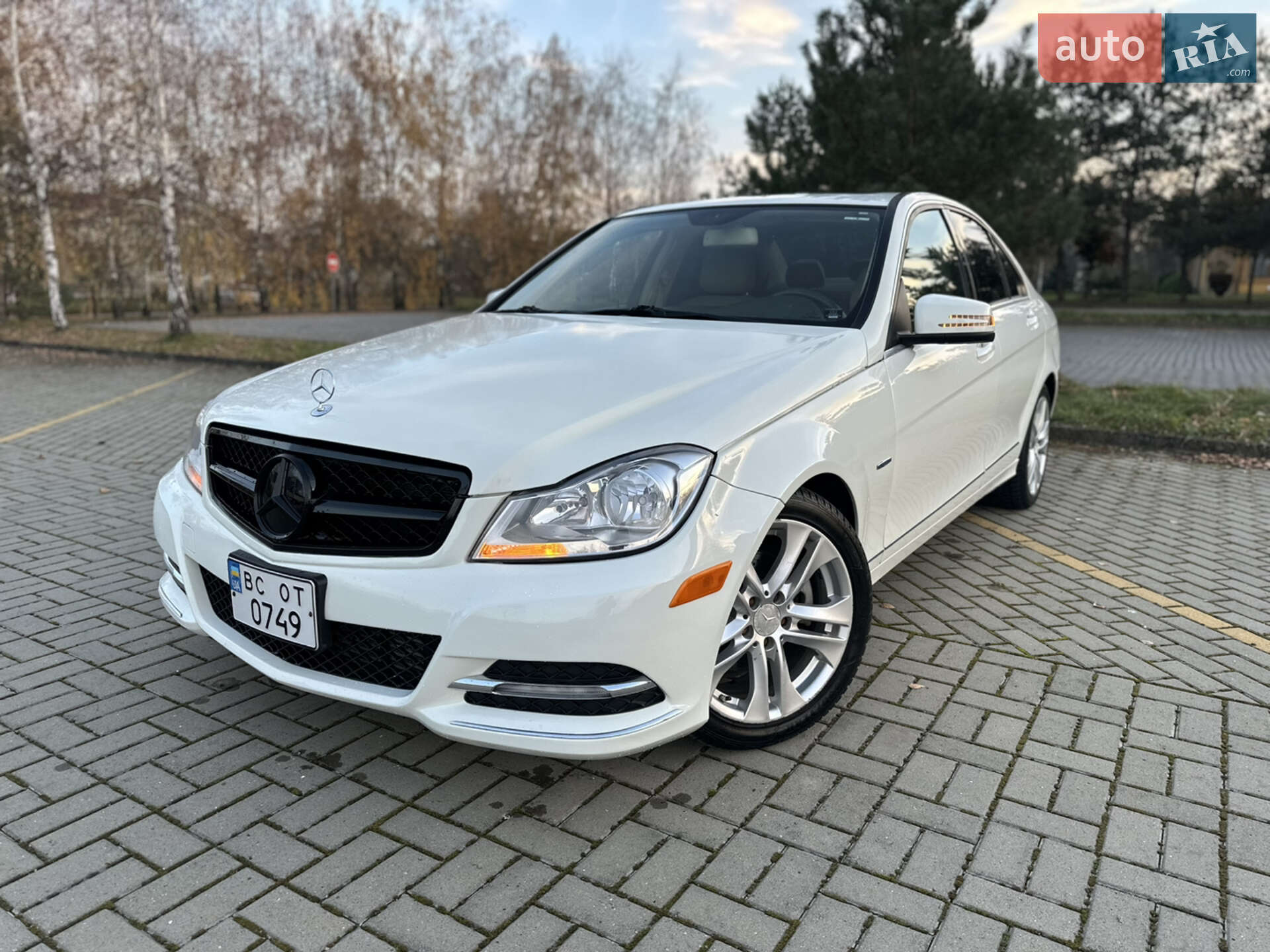 Mercedes-Benz C-Class 2011