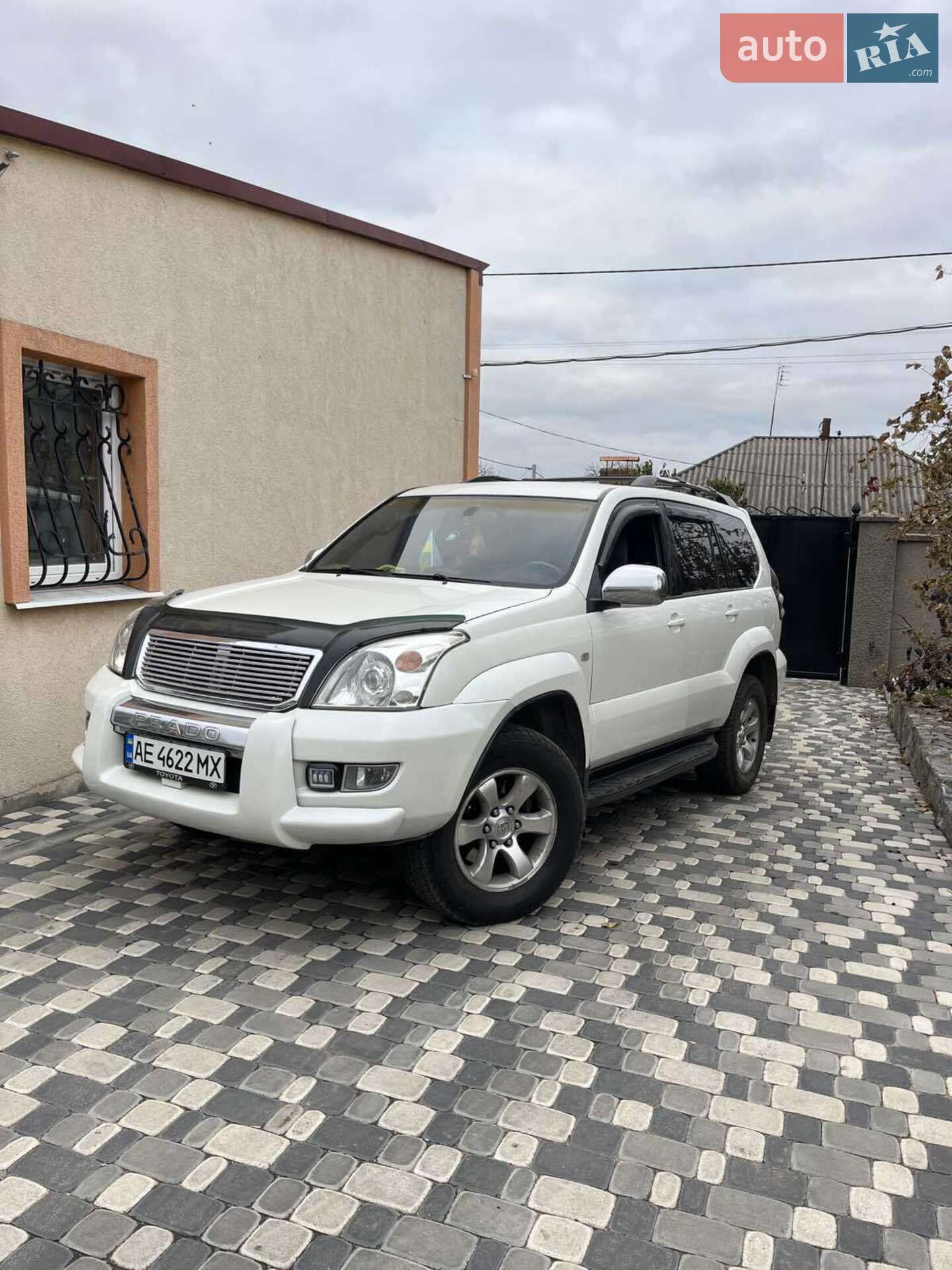 TOYOTA LAND CRUISER 2004
