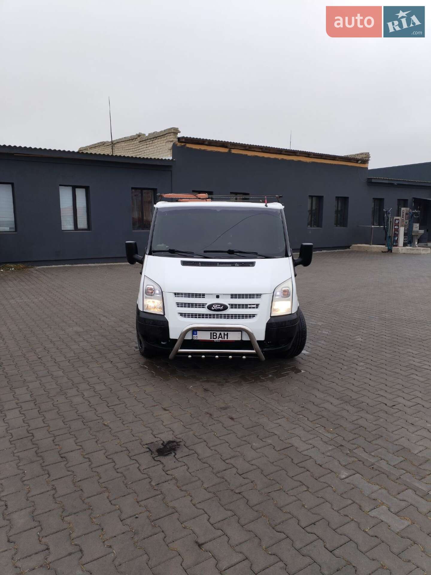 Головне фото звіту автомобіля FORD TRANSIT 2006