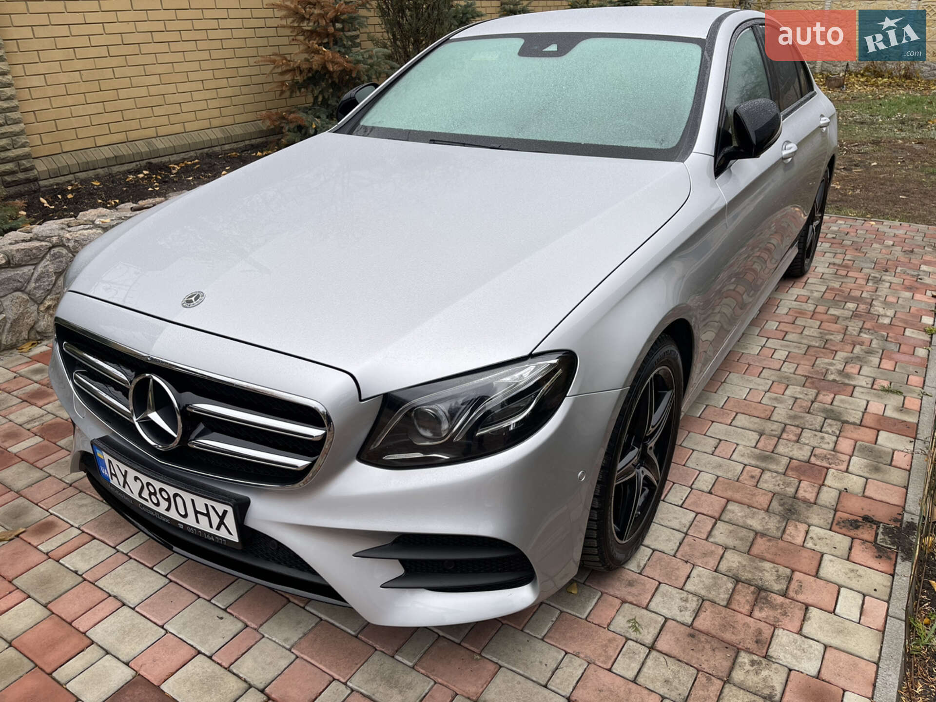 MERCEDES-BENZ E 400 2019