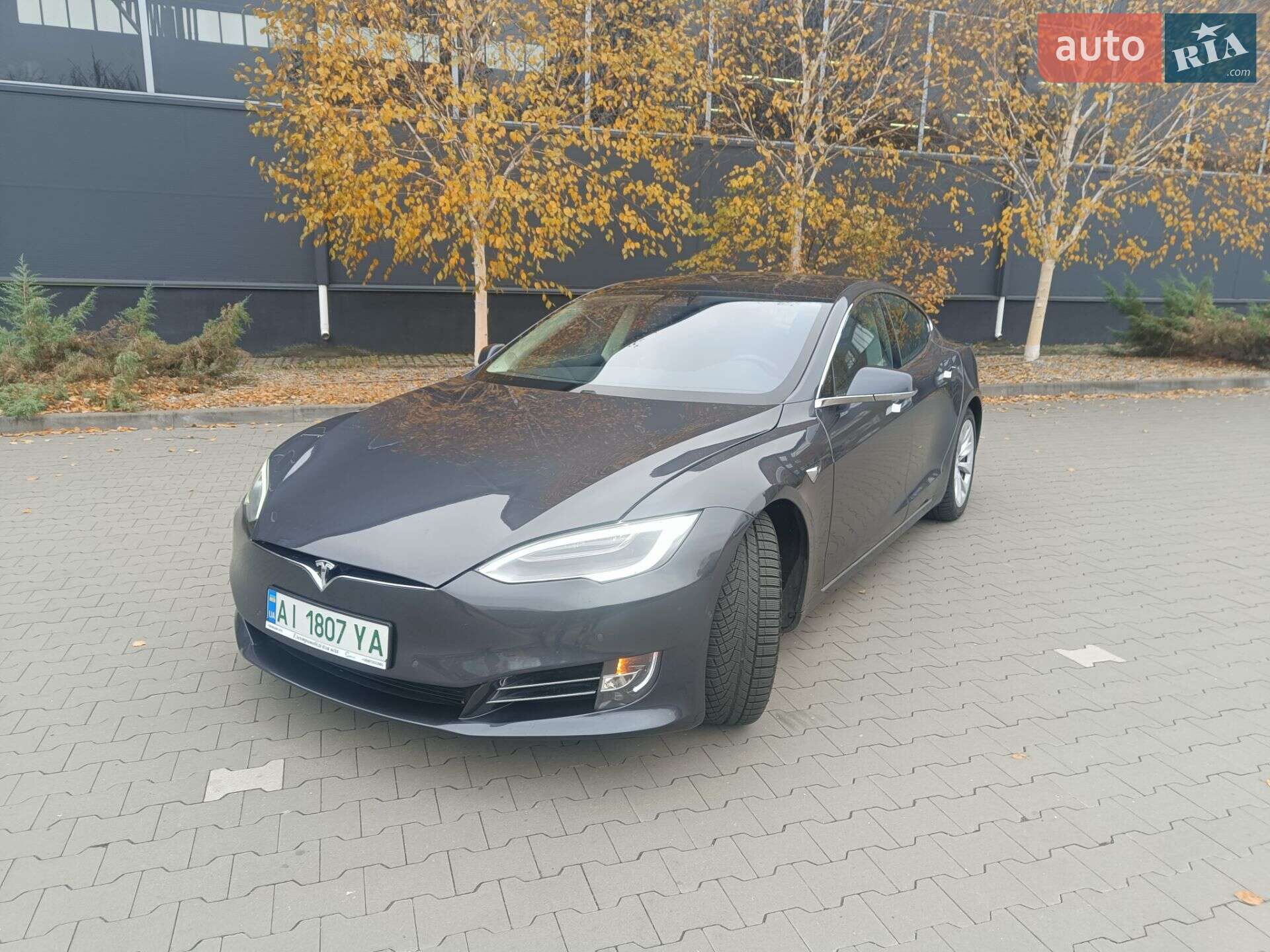 TESLA MODEL S 2017