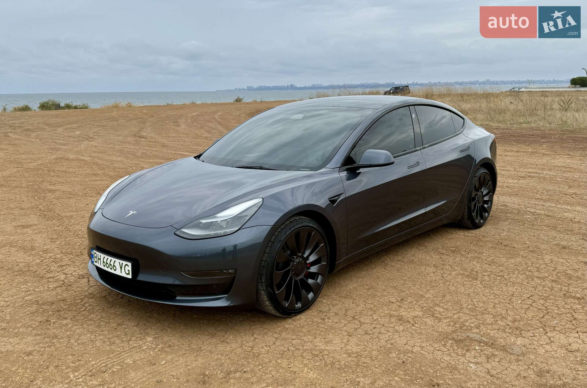 Tesla Model 3 2023