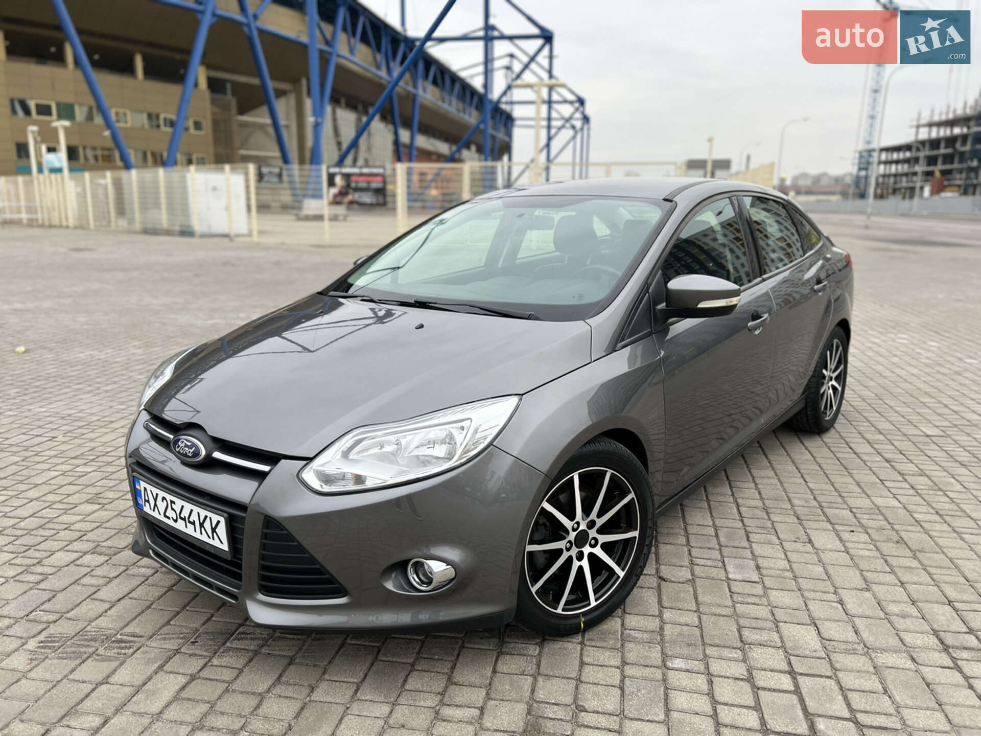 Головне фото звіту автомобіля FORD FOCUS 2014