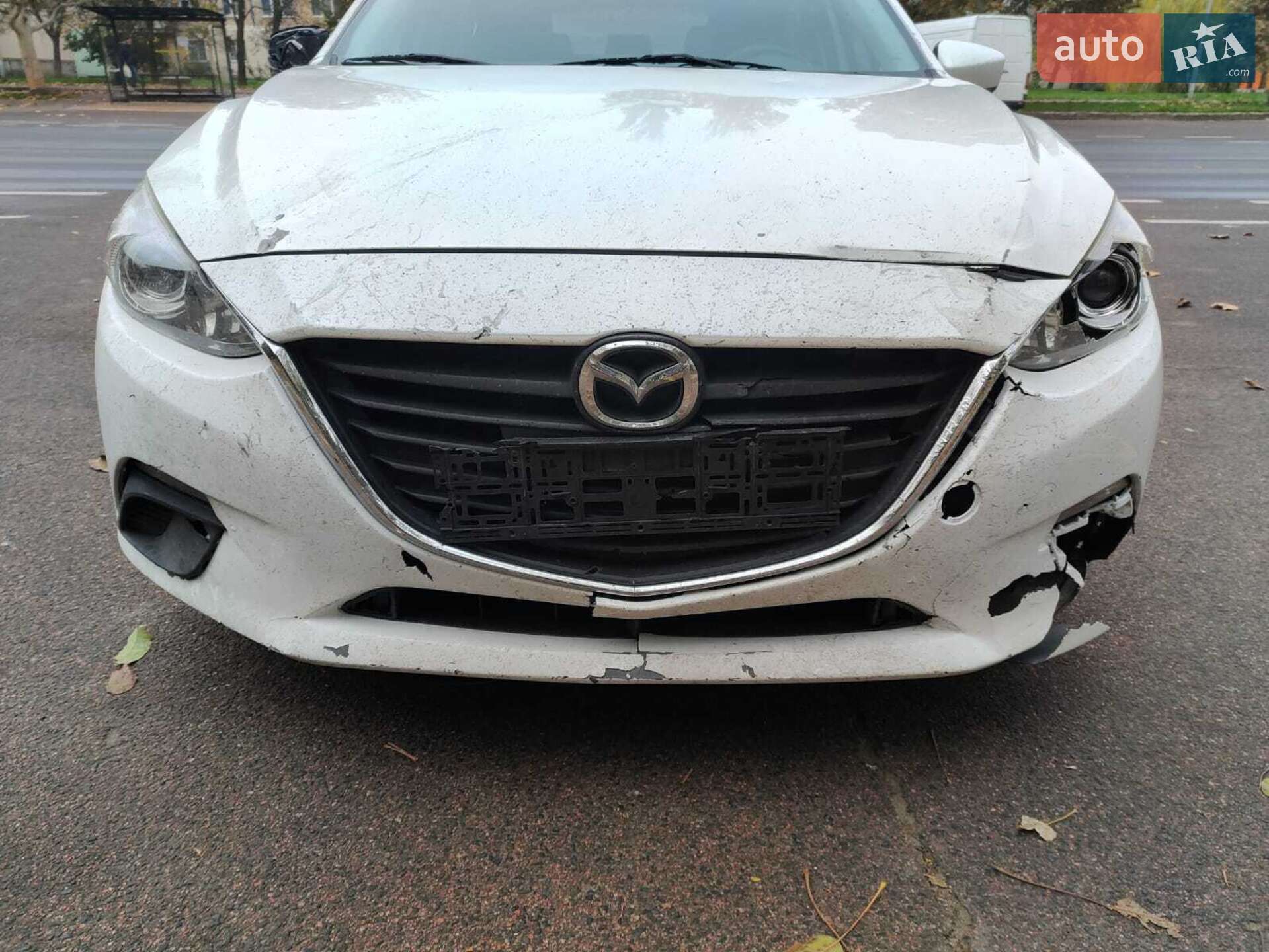 Головне фото звіту автомобіля MAZDA 3 2013