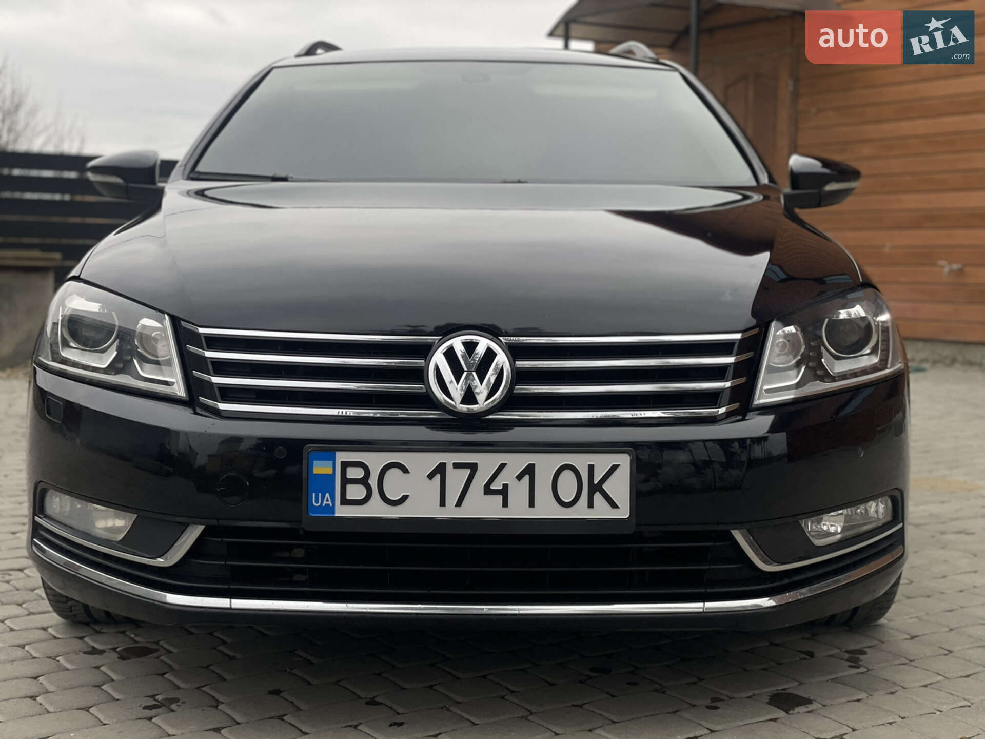 VOLKSWAGEN PASSAT 2012