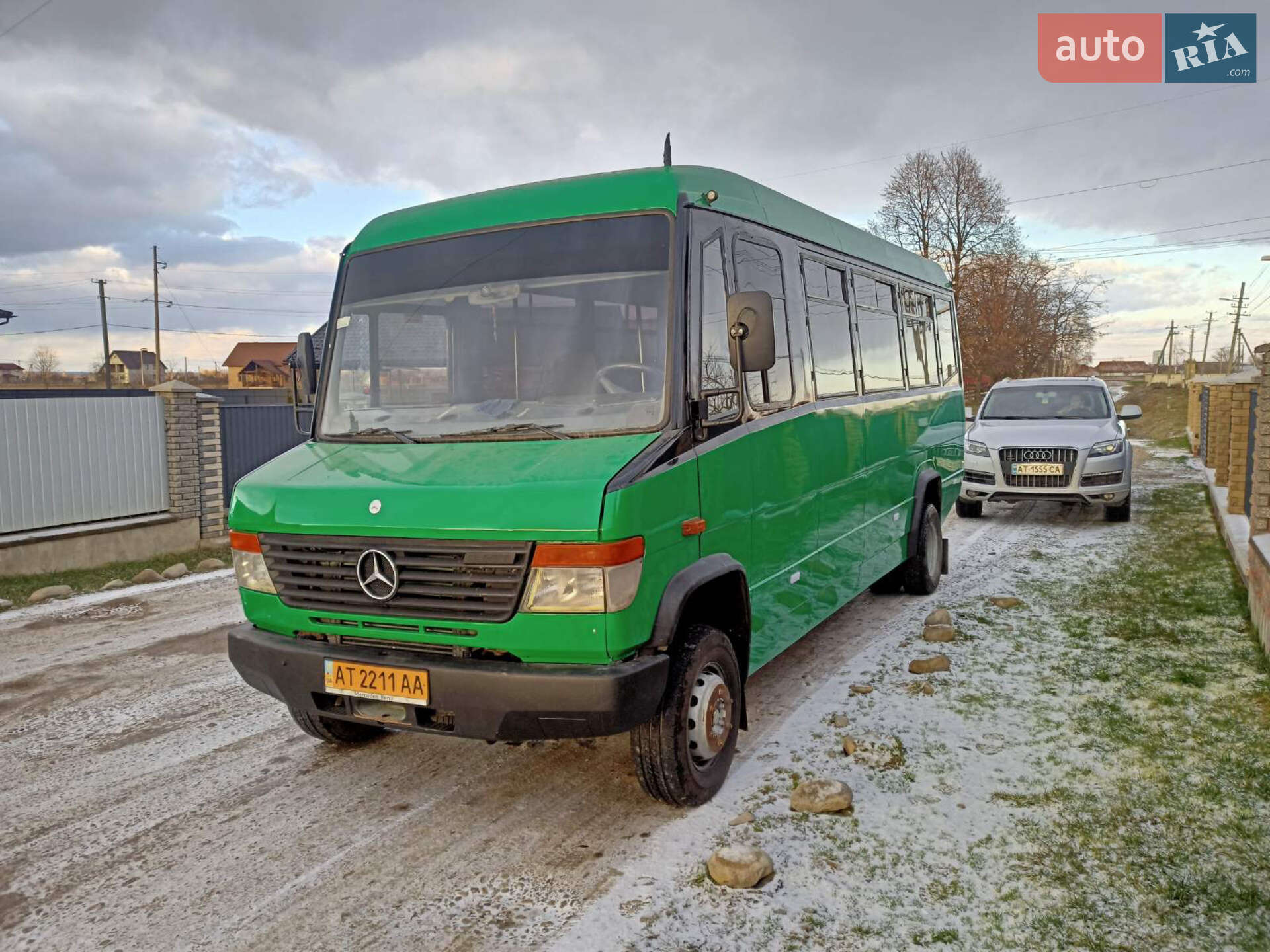 MERCEDES-BENZ 614 D 2001