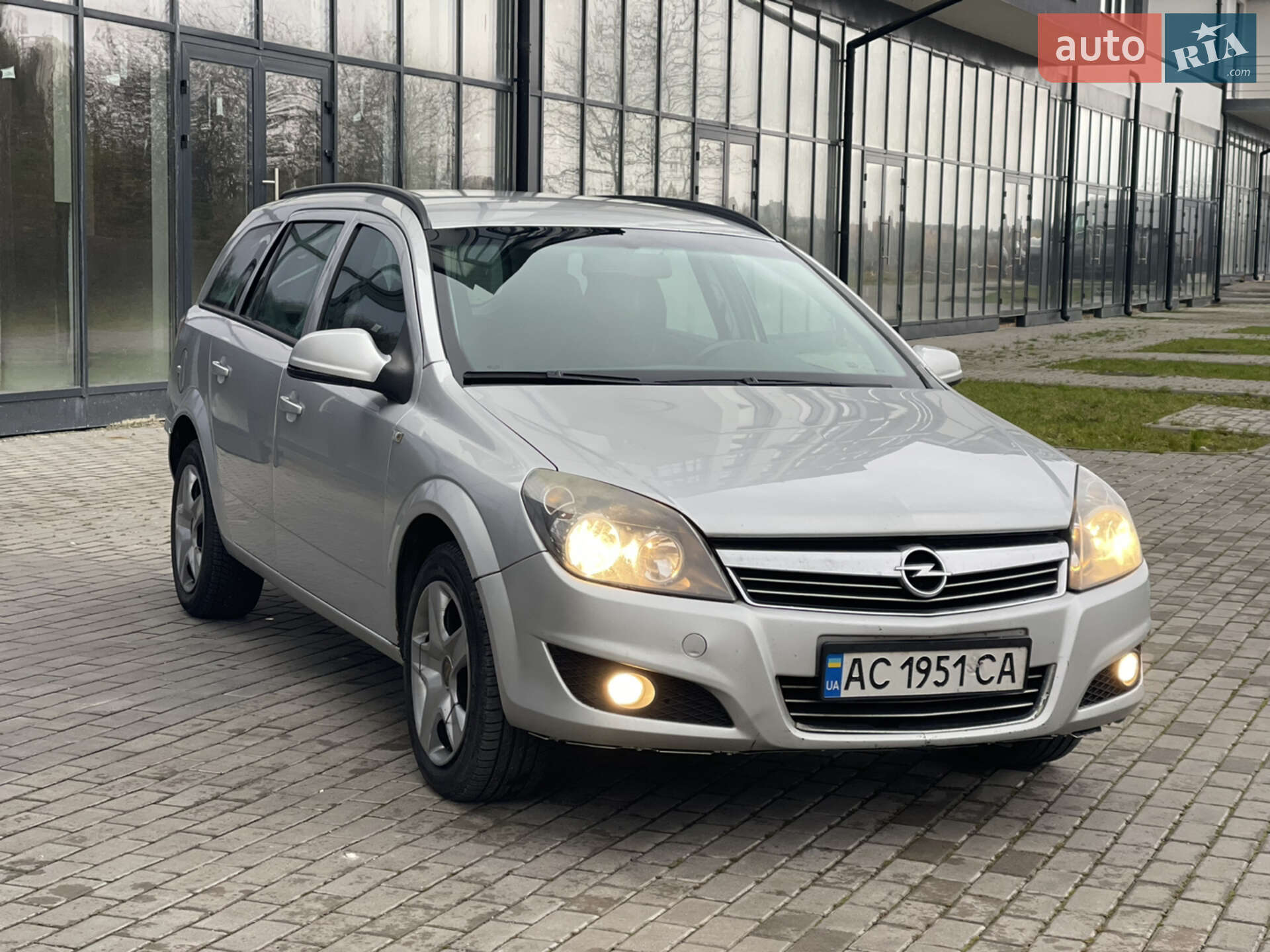 Opel Astra 2011