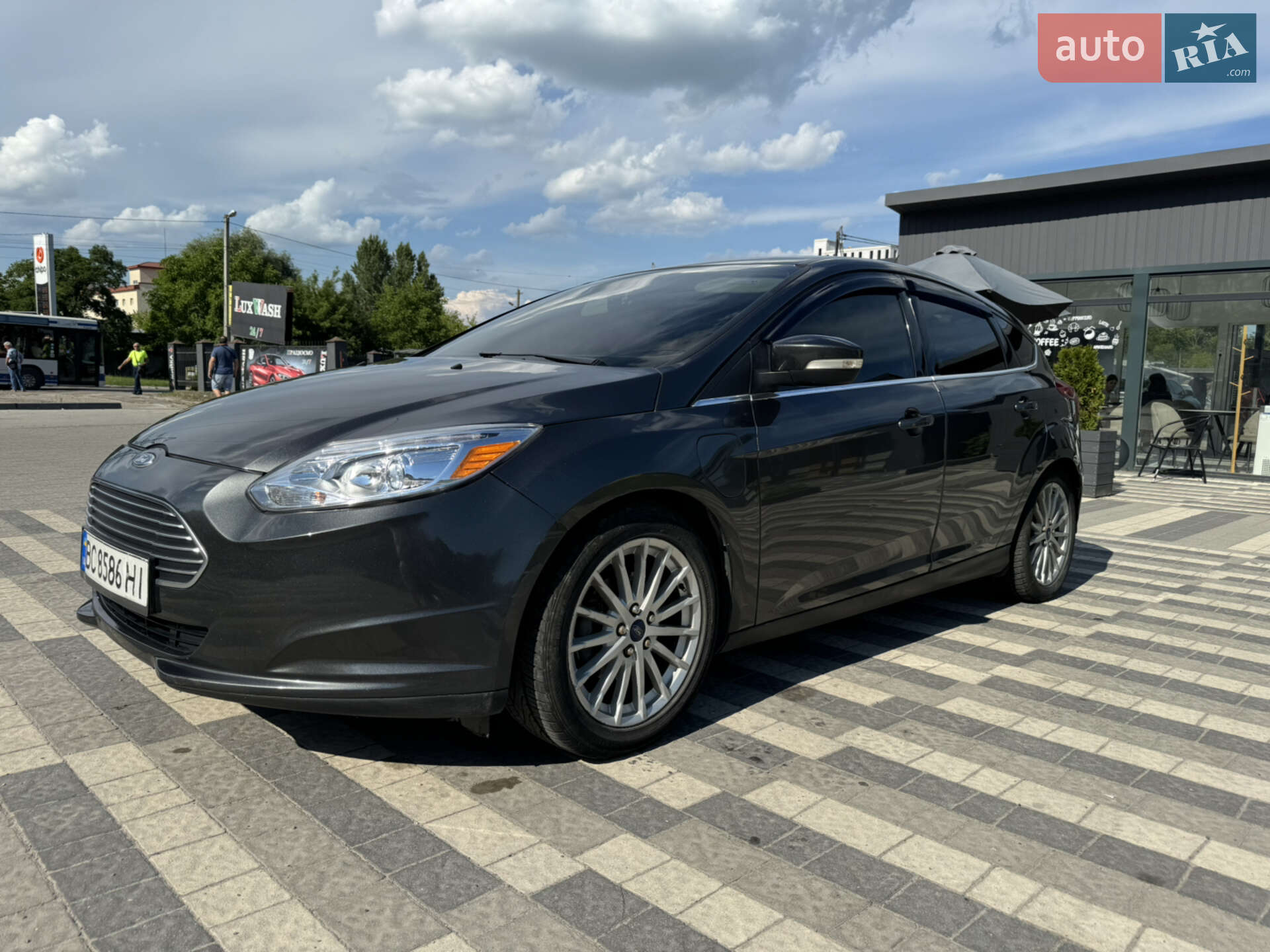 Головне фото звіту автомобіля FORD FOCUS 2017